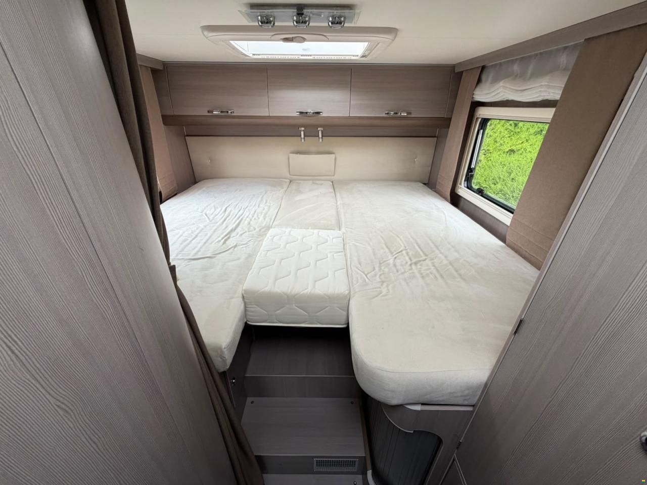 Renault *ADRIA*MATRIX*AUTOMAT*LÄNGSBETT*HUBBETT*