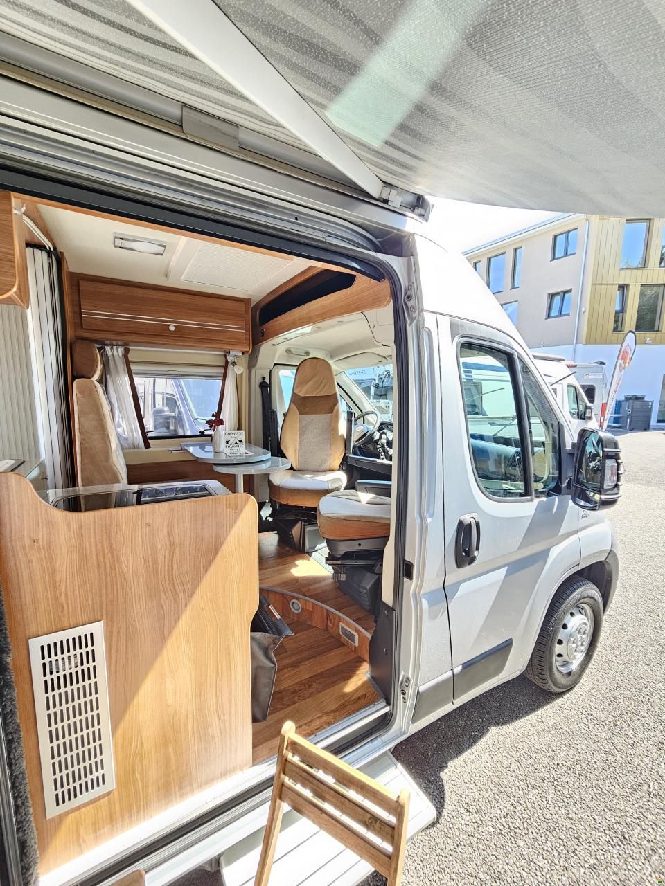 Pössl Globecar R540 mit Doppelbett, Solar!