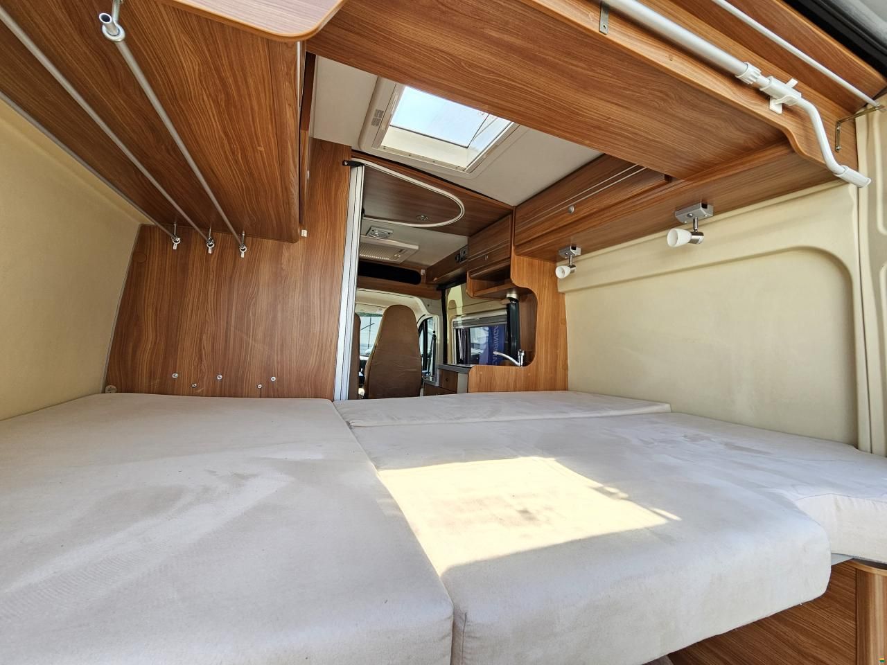 Pössl Globecar R540 mit Doppelbett, Solar!