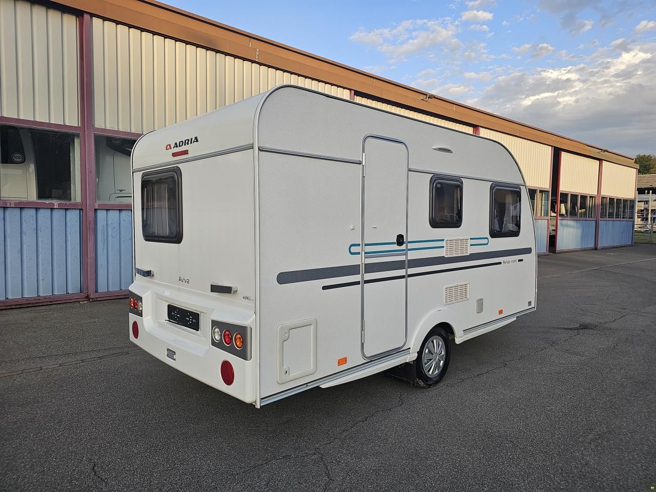 Adria Aviva E 400 PS
