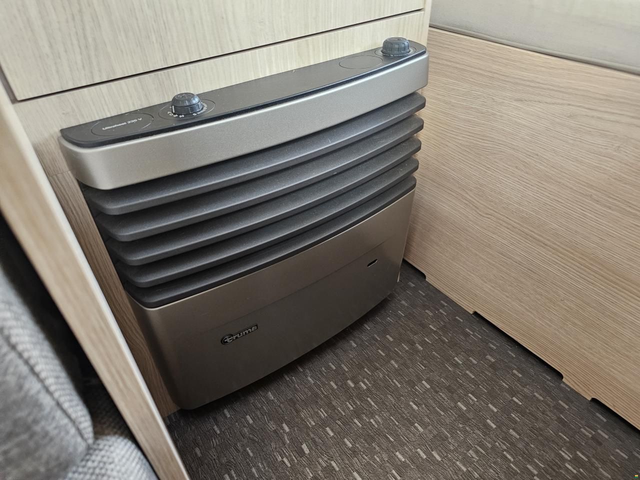 Adria Aviva E 400 PS