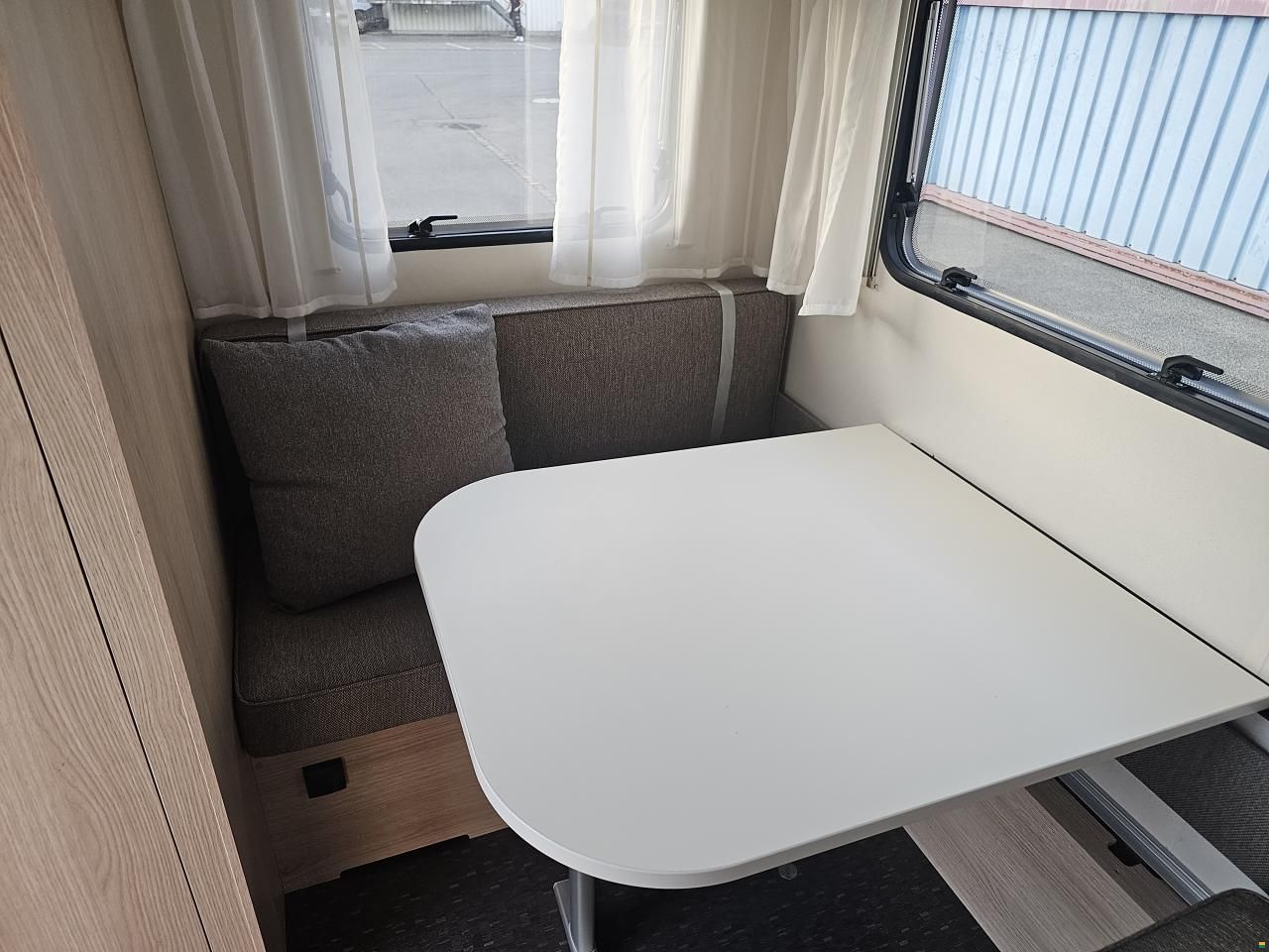 Adria Aviva E 400 PS