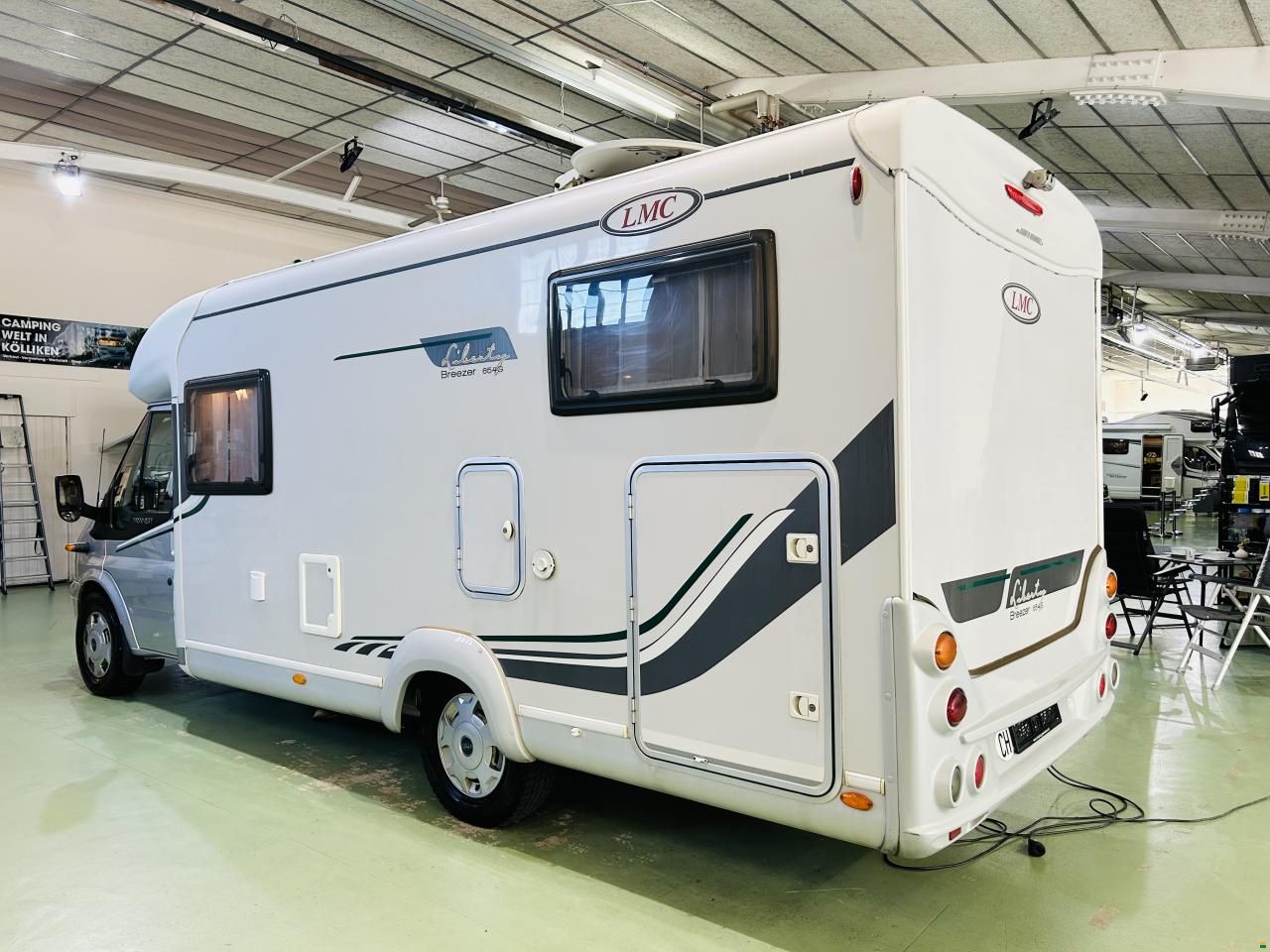 LMC Breezer 654G
