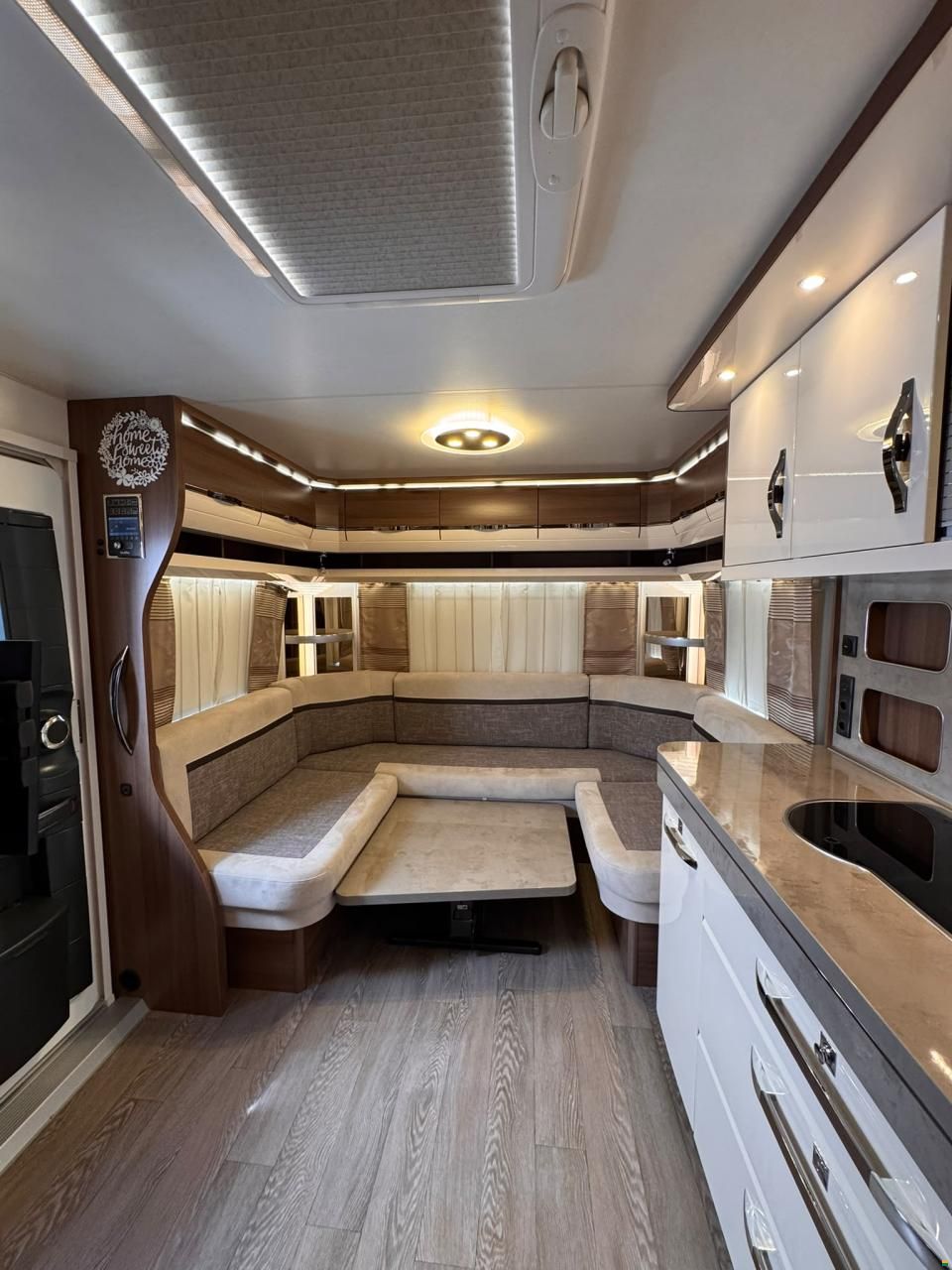 Hobby 720 UKFe Prestige
