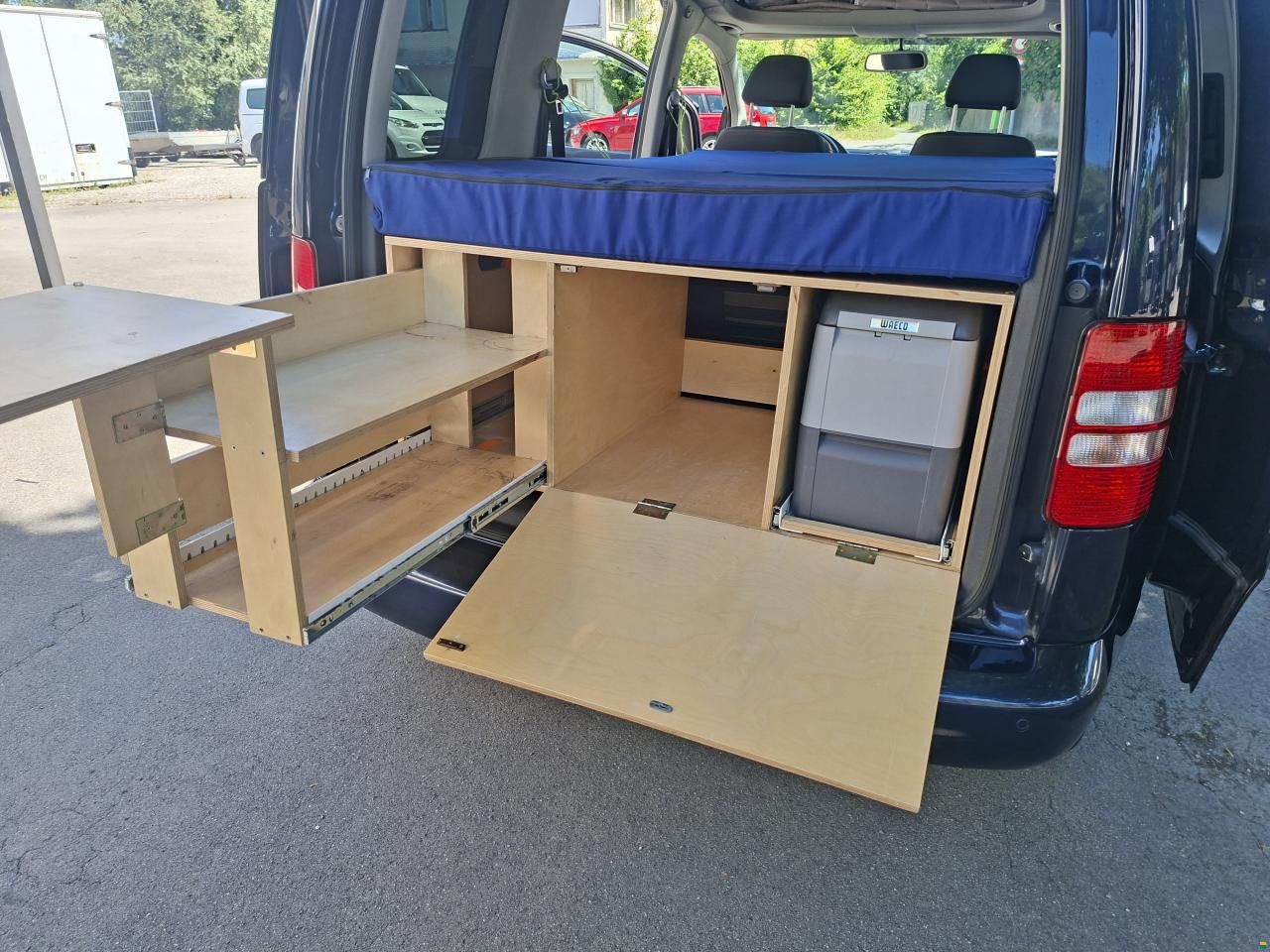 Volkswagen VW CADDY 4X4 AUT CAMPER 5SITZE