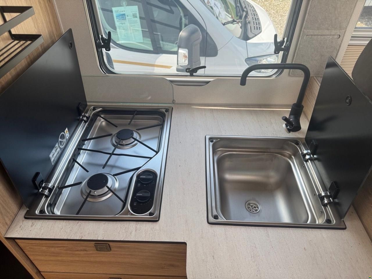 Eura Mobil Profila T 695 EB
