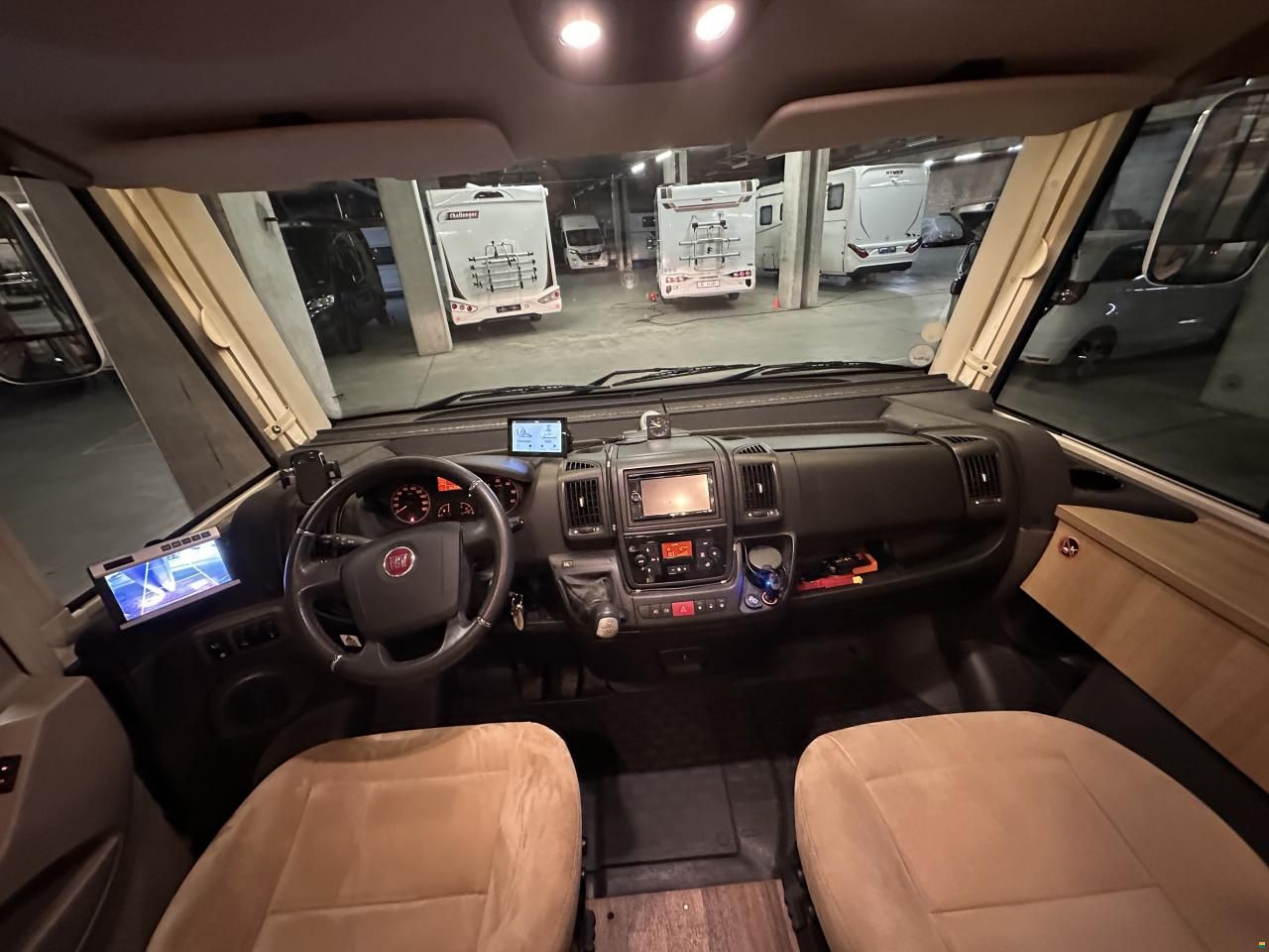 Hymer B 544