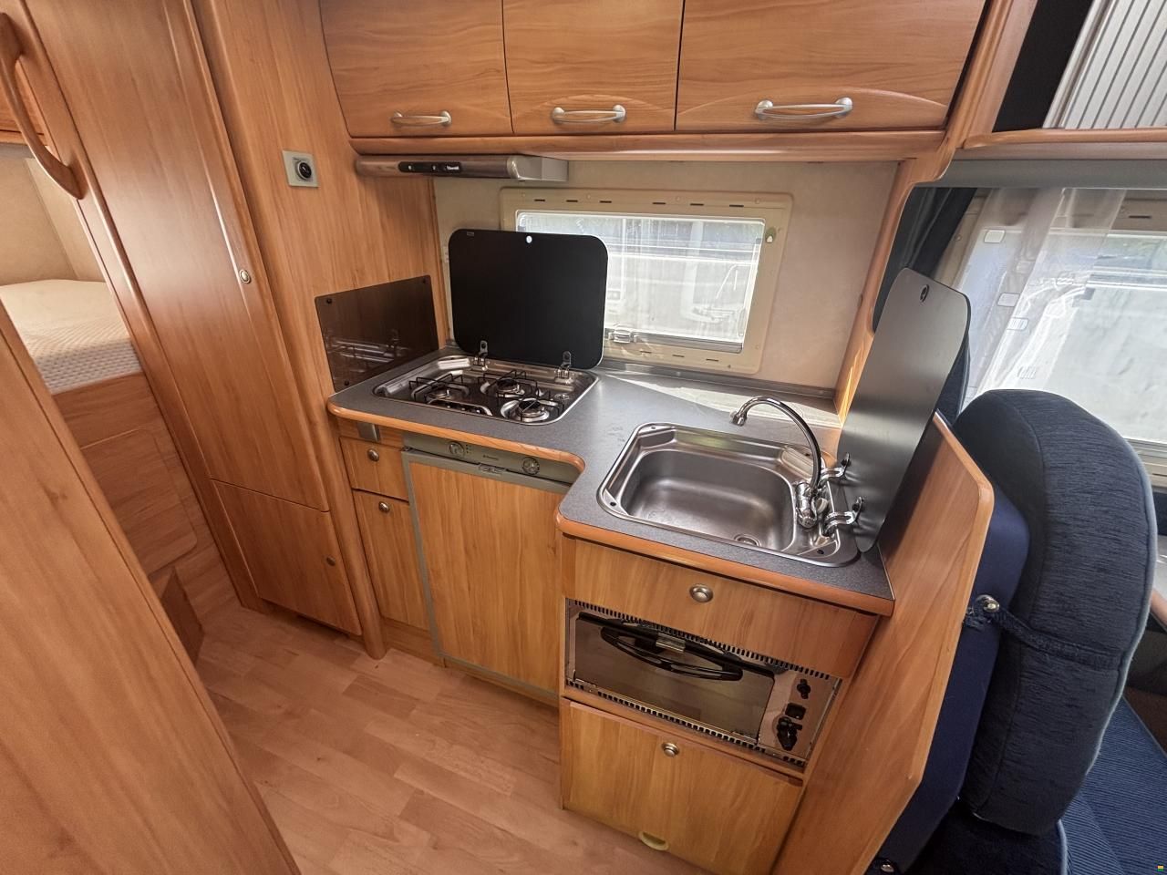 Adria Mercedes-Benz StarGo 670SP