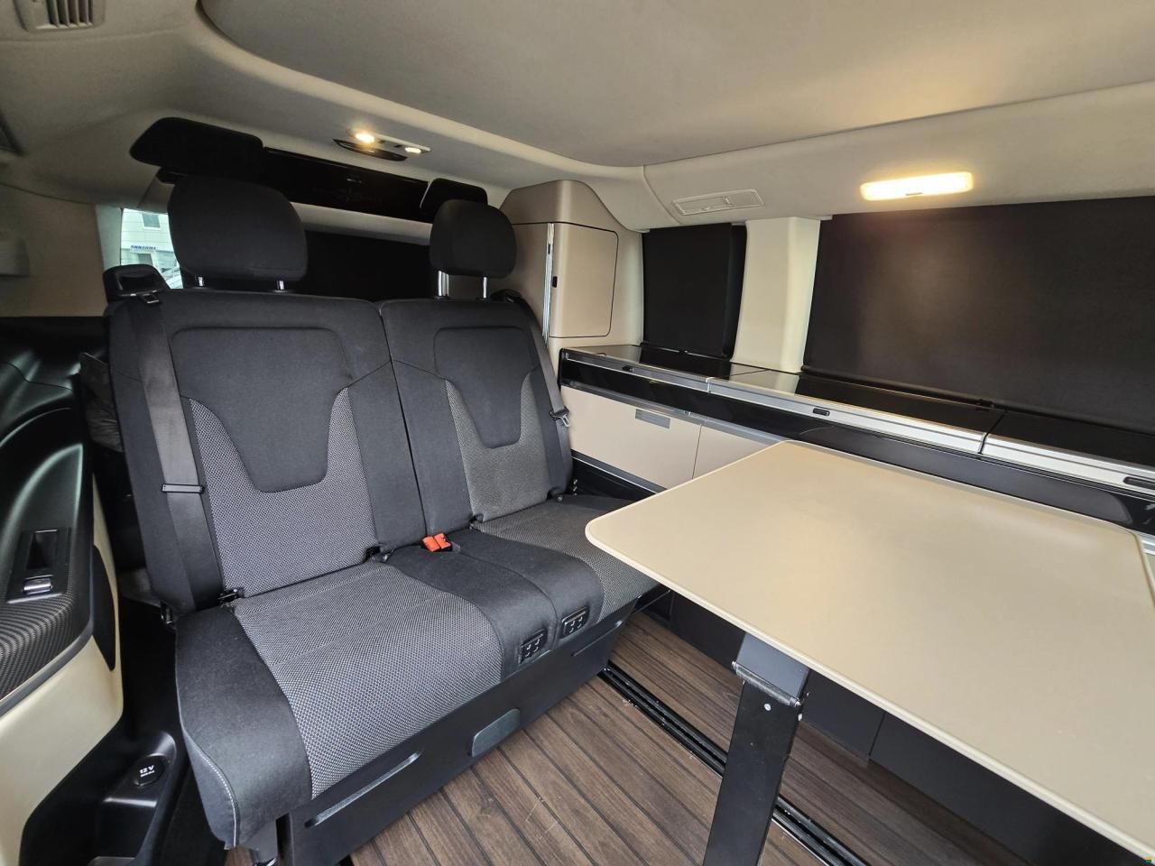 Mercedes Benz MARCO POLO 250D AMG LINE 4MATIC AUTOMAT