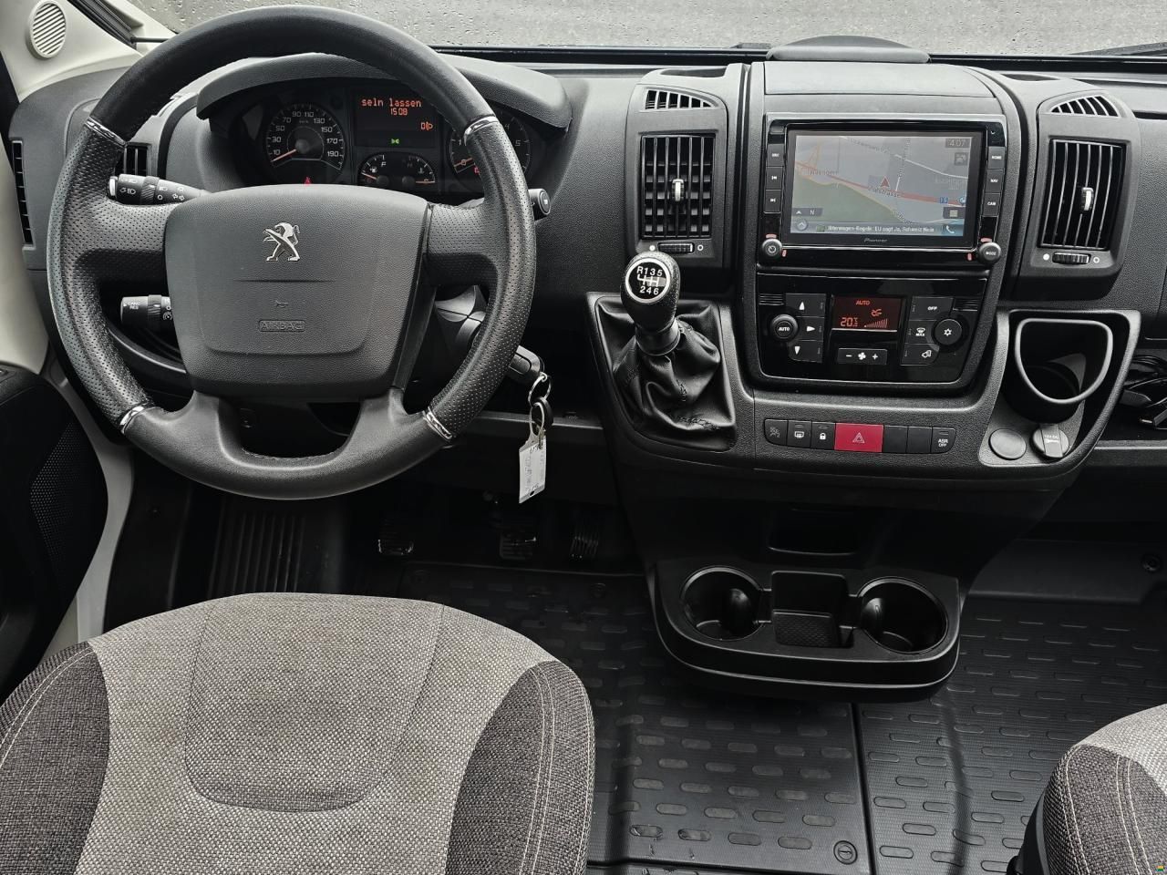 Knaus VAN TI 650 MEG PLATINUM SELECTION 2.0