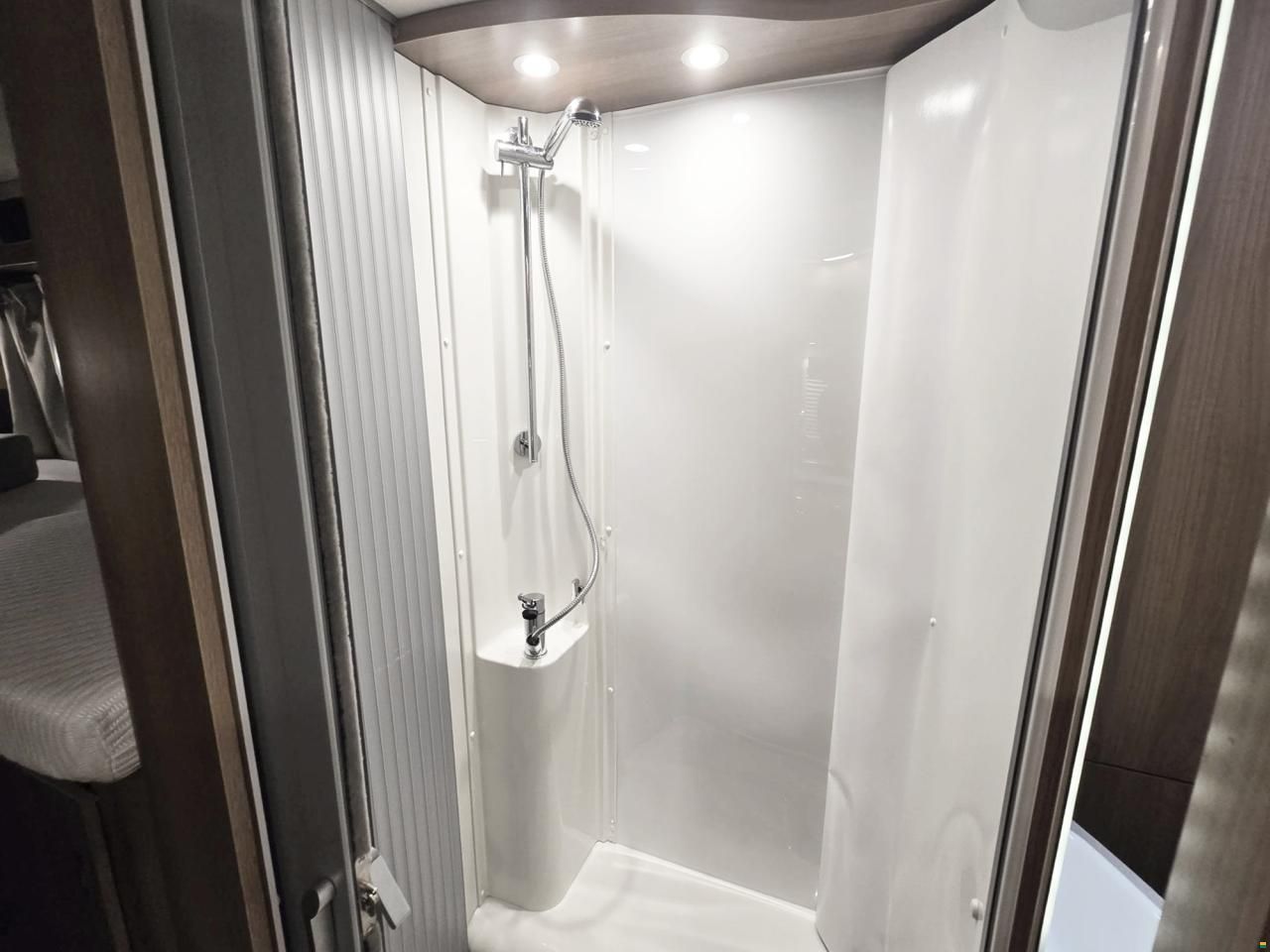 Knaus VAN TI 650 MEG PLATINUM SELECTION 2.0