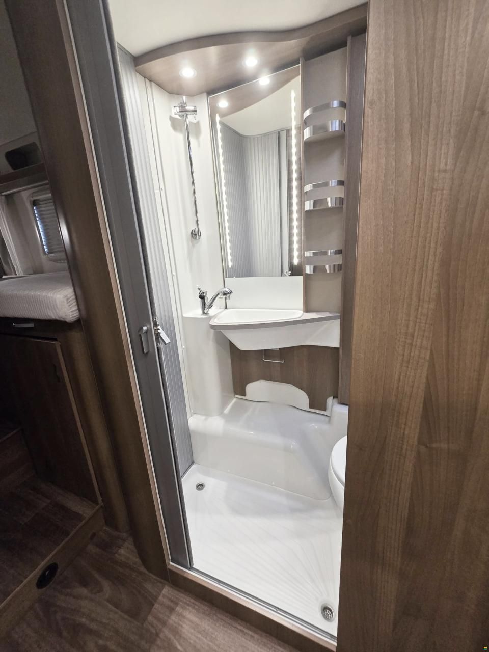 Knaus VAN TI 650 MEG PLATINUM SELECTION 2.0