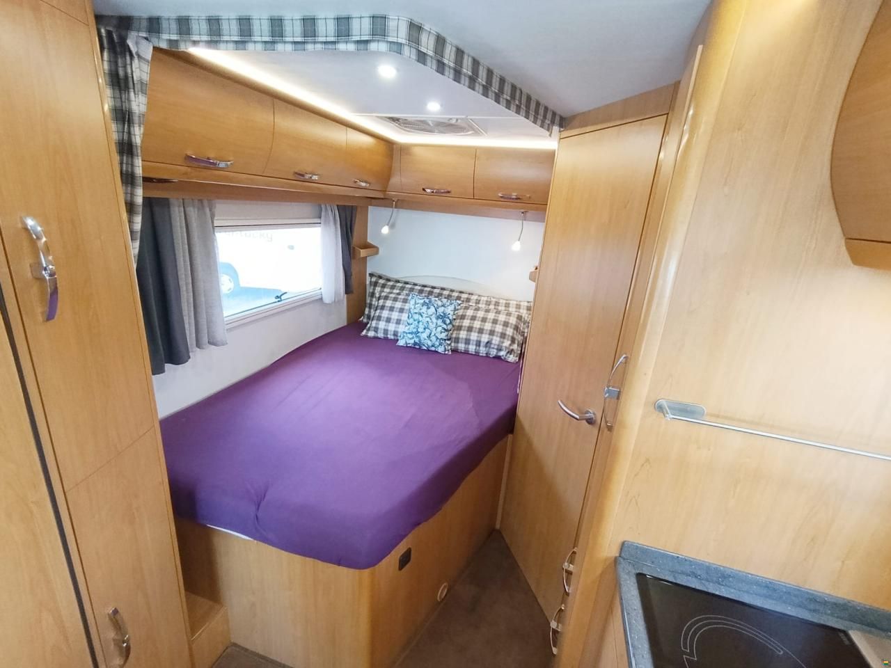 Iveco Starliner by Maurer