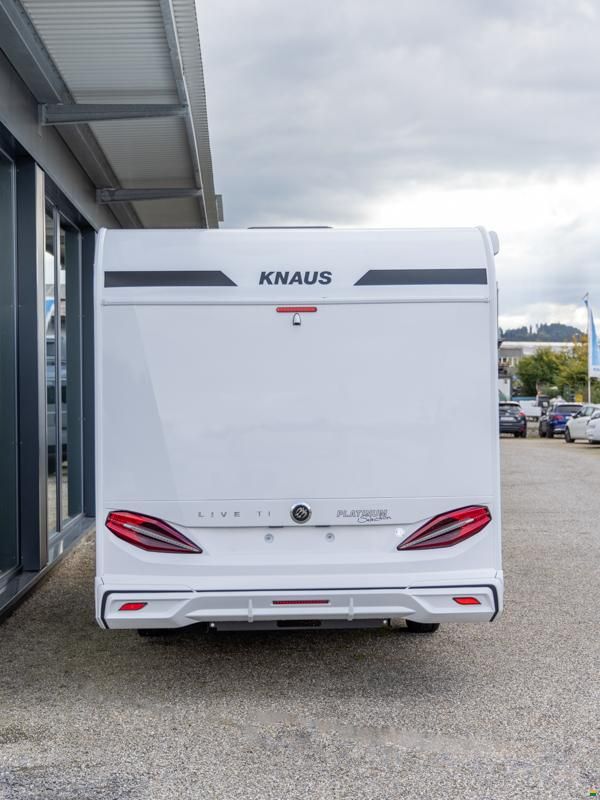 Knaus Live TI 700 MEG Platinum Selection