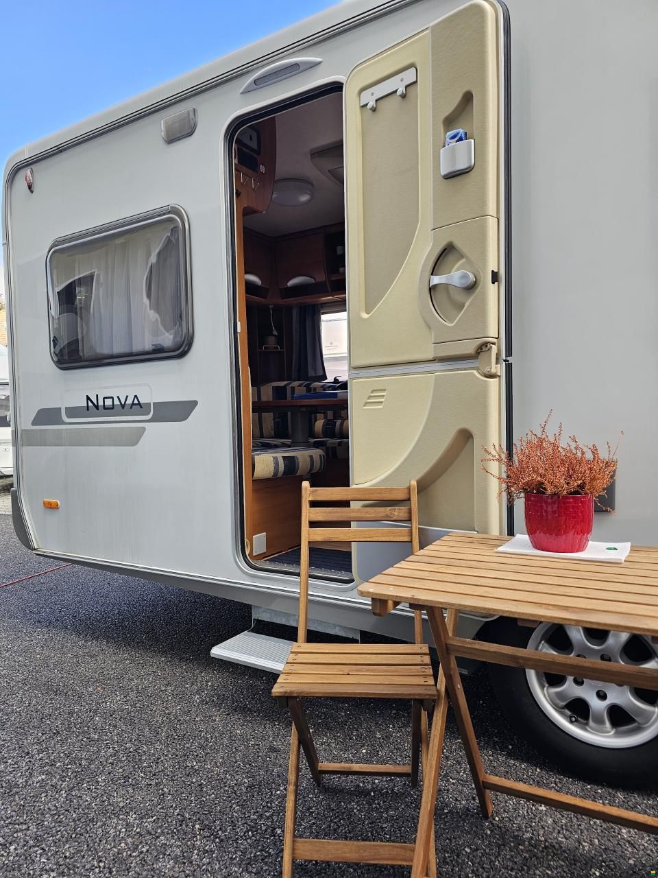 Hymer Eriba 530 mit Einzelbett, Mover!