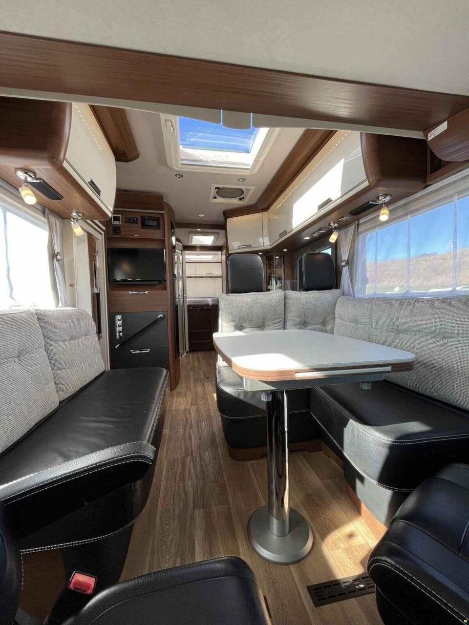 Niesmann-Bischoff Flair 950LS