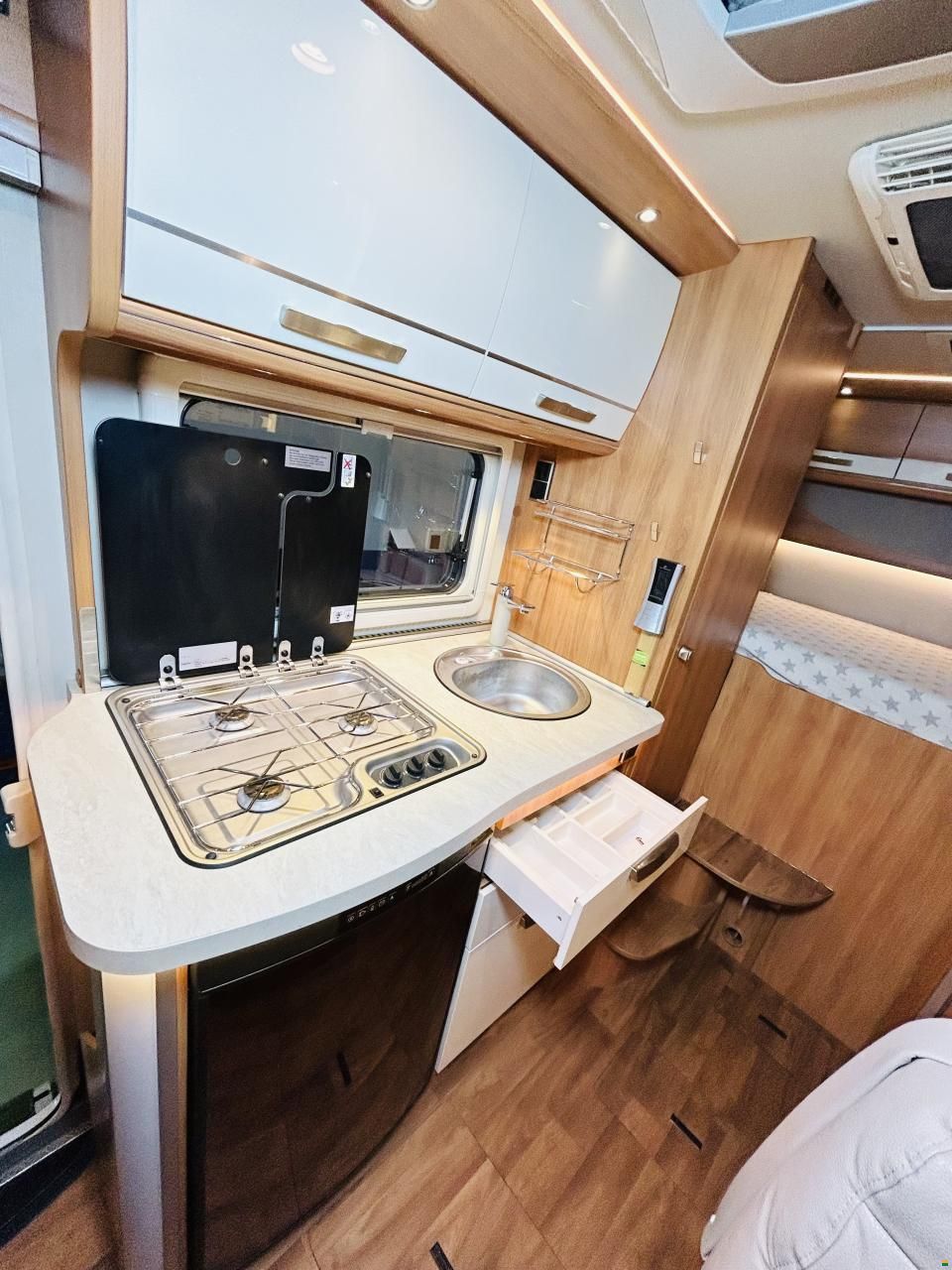 Hymer B 504