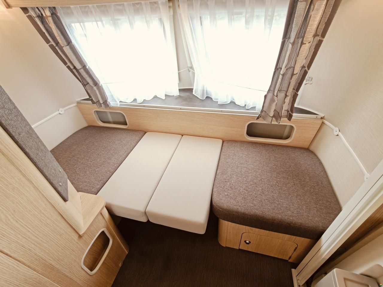 Hymer ERIBA Troll 60 Edition - L&auml;ngsbett