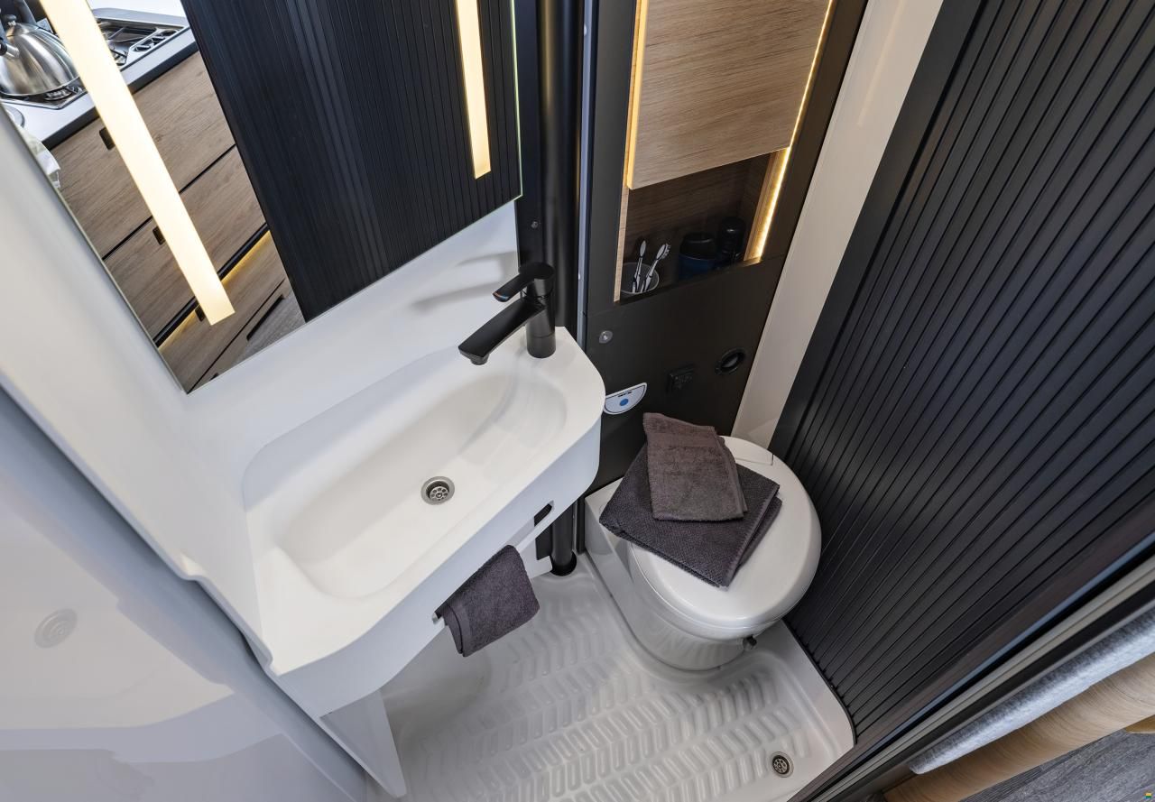 Weinsberg Cara Compact 600 MEG Edition [Pepper]