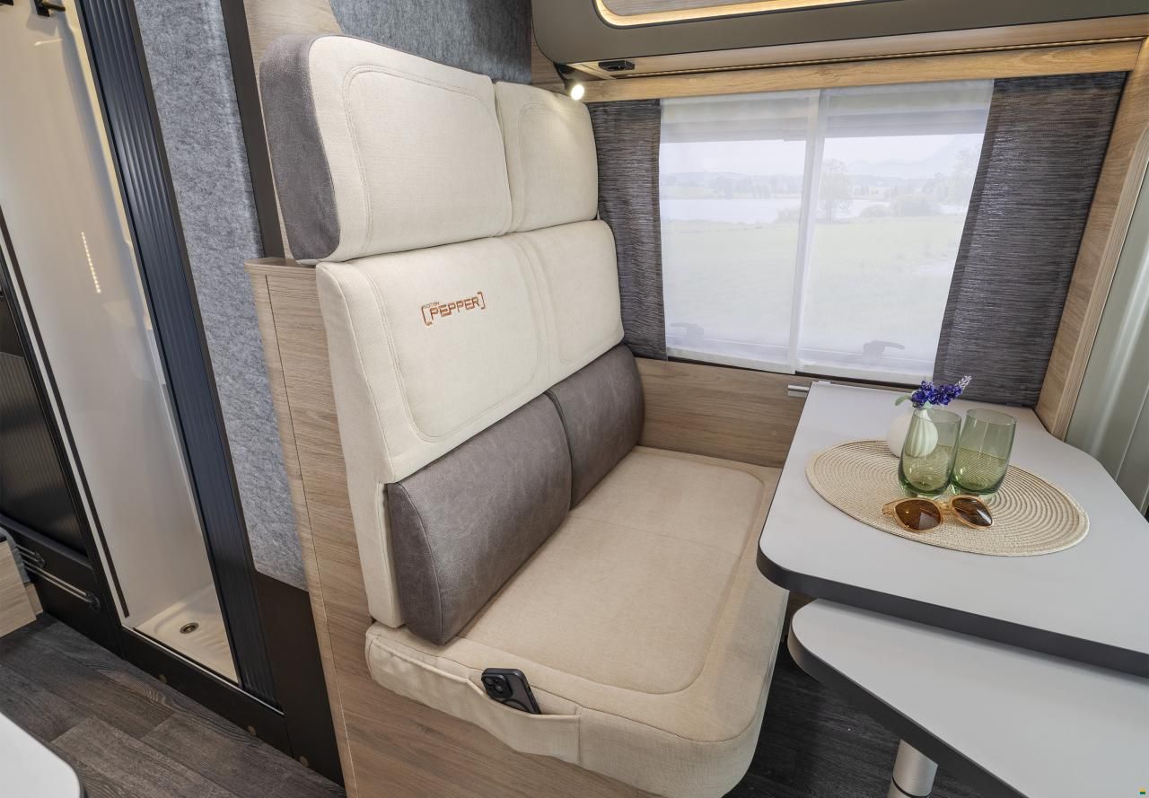 Weinsberg Cara Compact 600 MF Edition [Pepper]