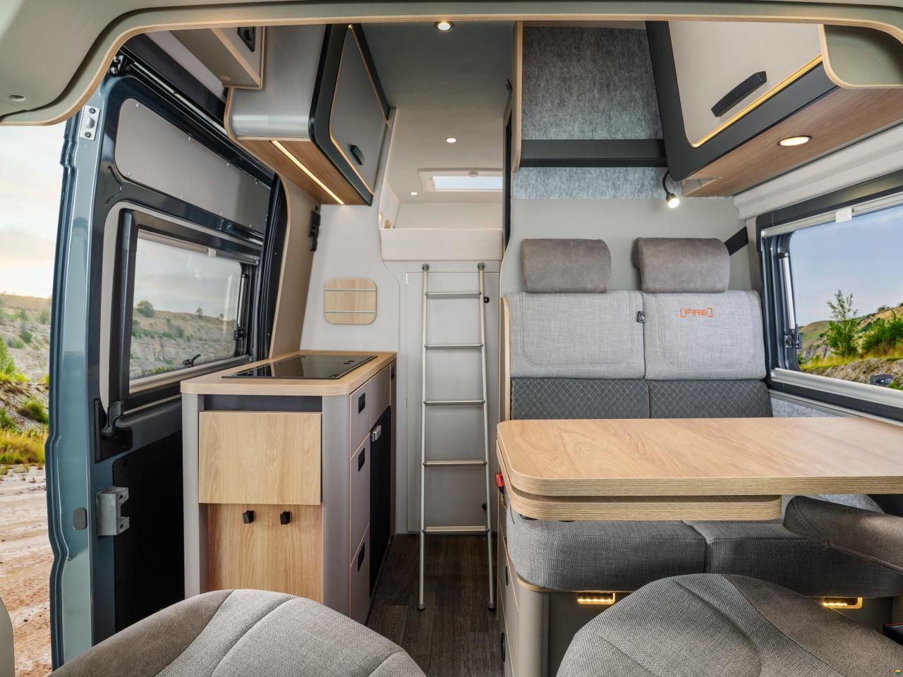 Weinsberg Cara Bus Grey 630 MEG Ed. [Fire] Outlaw