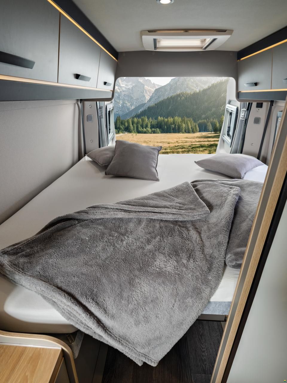 Weinsberg Cara Bus 600 ME Edition [Fire]