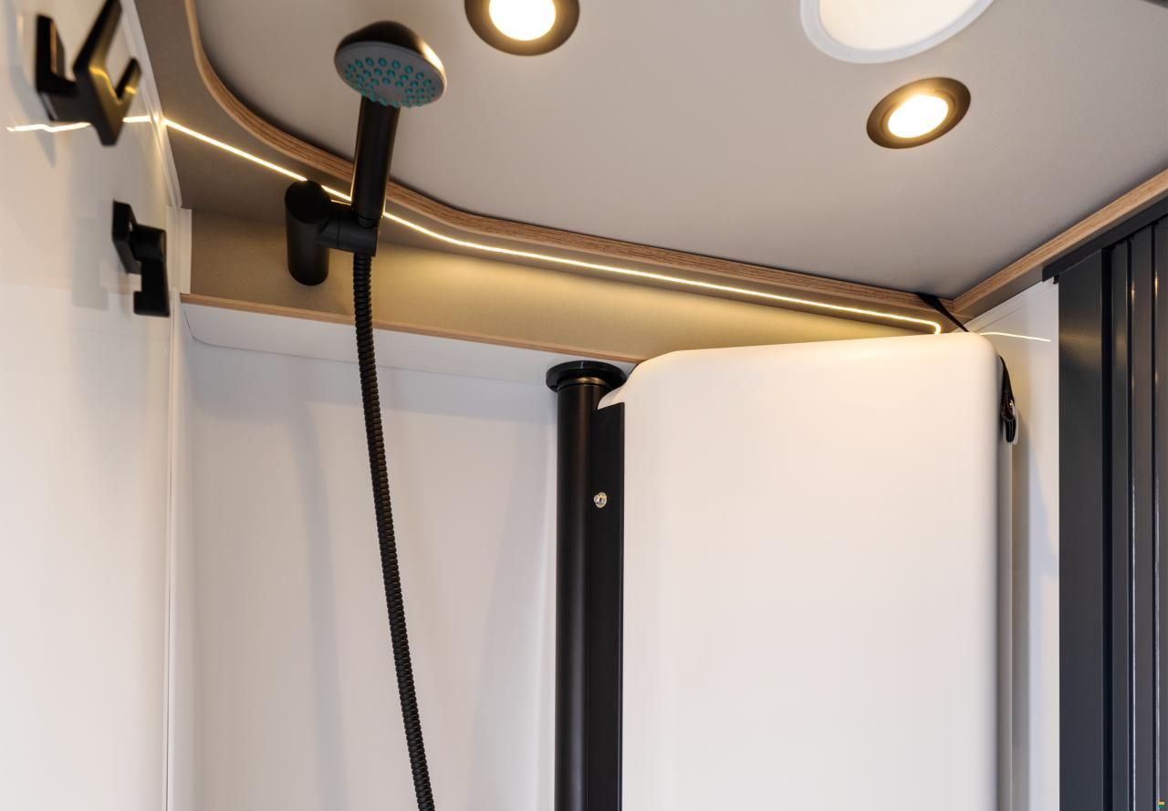 Weinsberg Cara Bus 600 ME Edition [Fire]