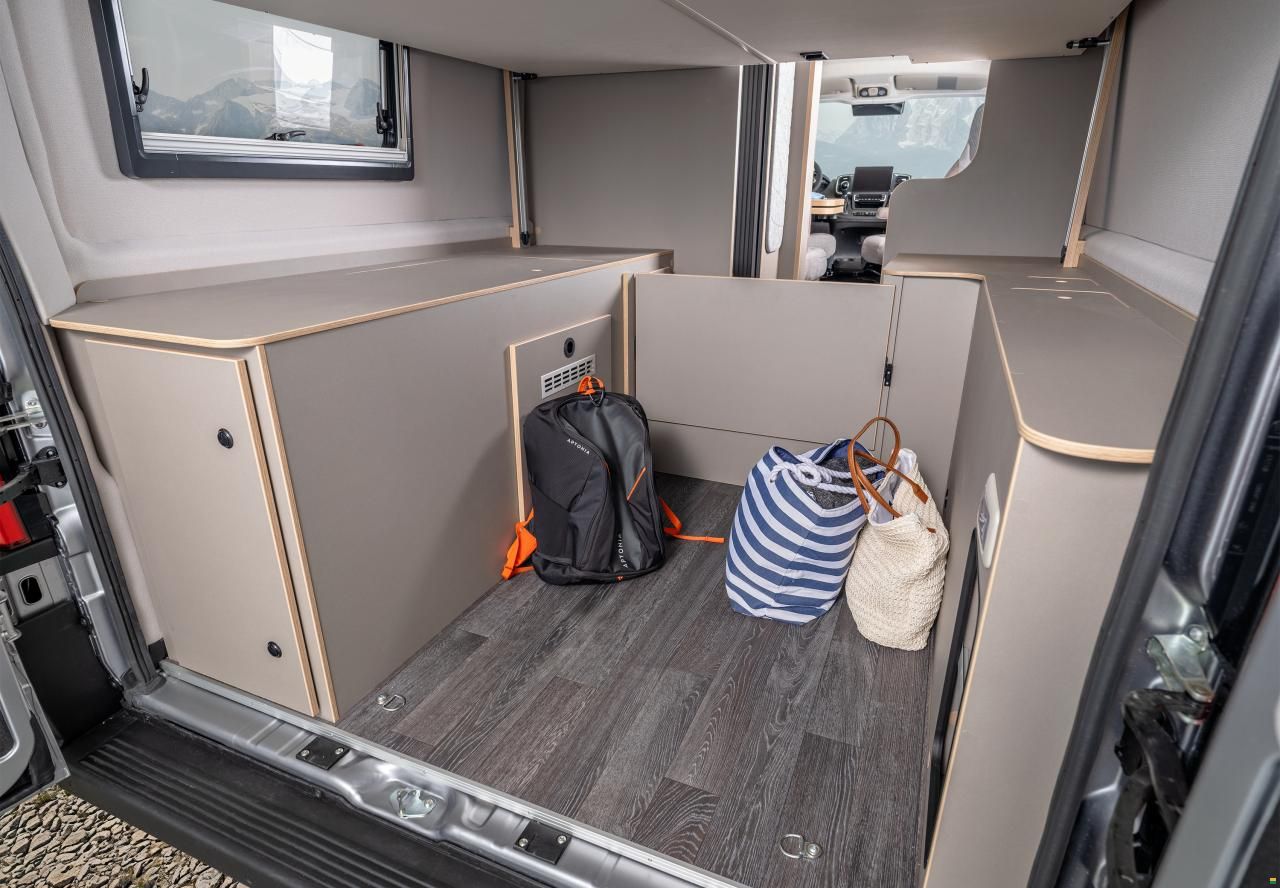 Weinsberg Cara Bus 600 ME Edition [Fire]