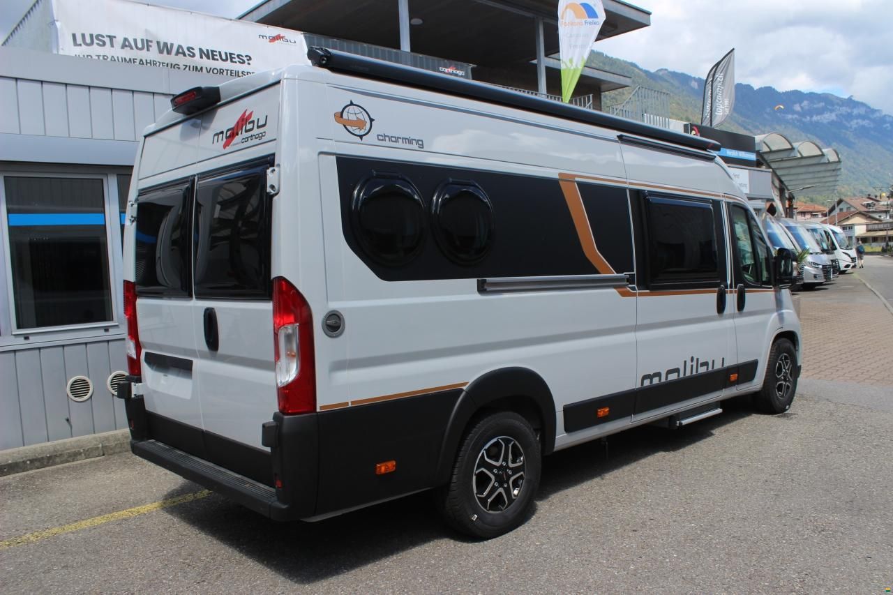 Malibu Van first class-two rooms coup&eacute; 640 LE RB