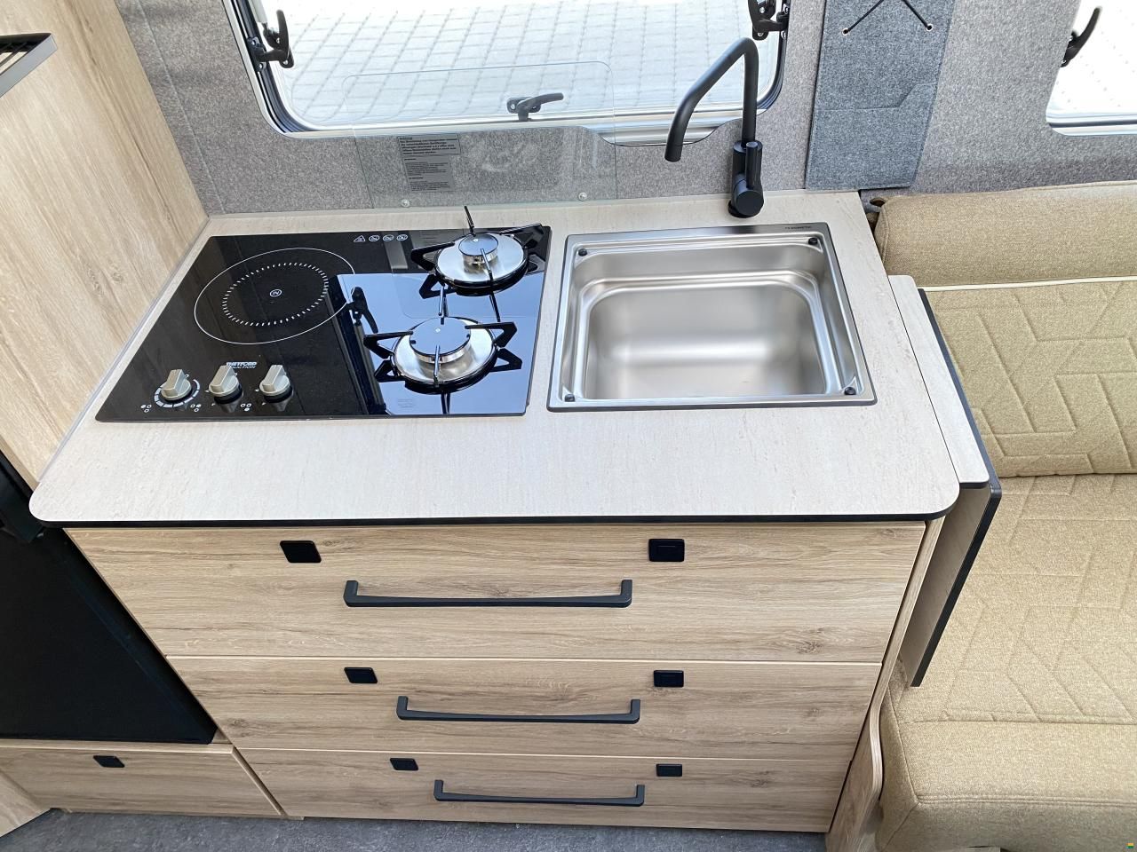 Eura Mobil Xtura XT 686 EF