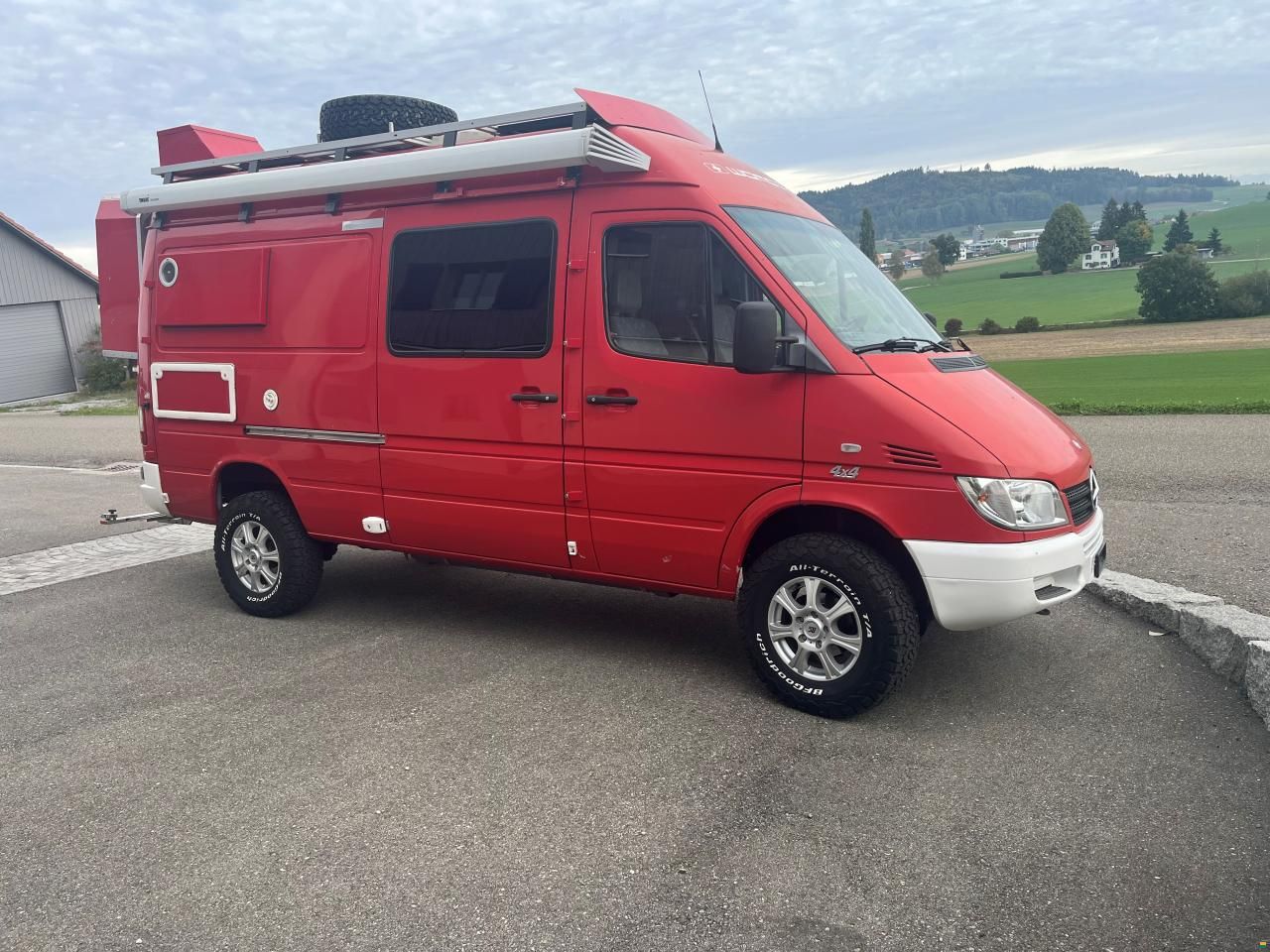 Mercedes Benz Womo 2R
