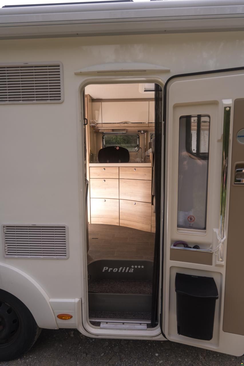 Eura Mobil Profila T 675 SB