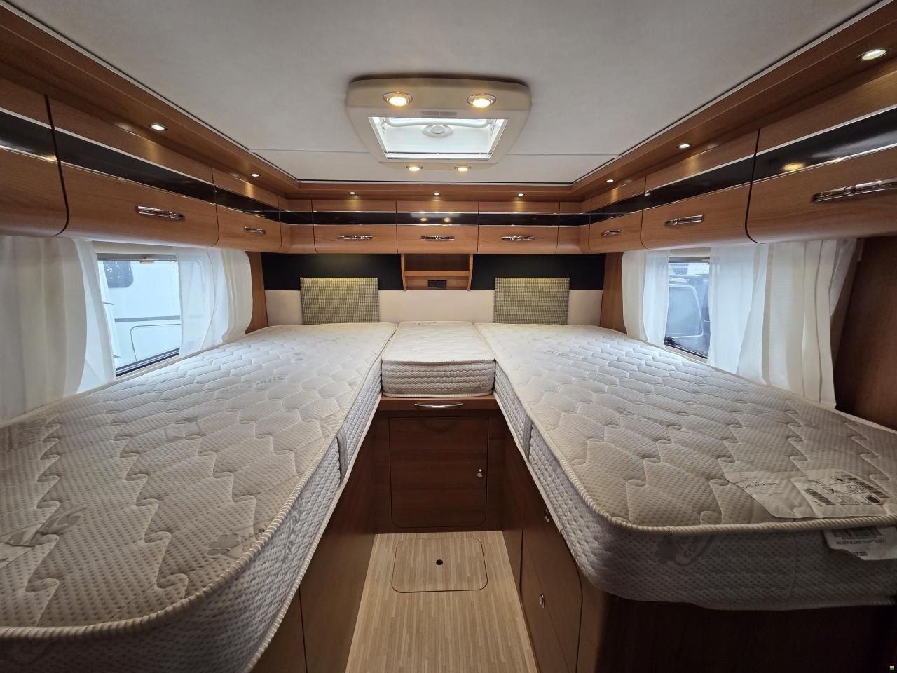 LMC Liberty EXPLORER II 730G