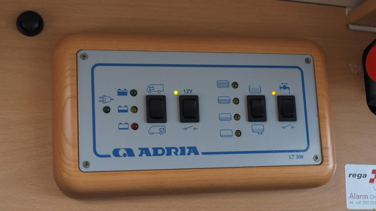 Adria Twin M