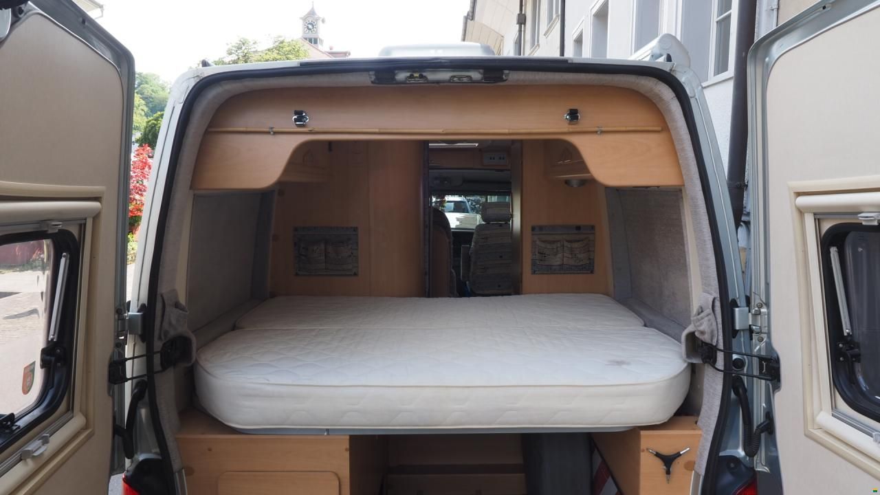 Adria Twin M