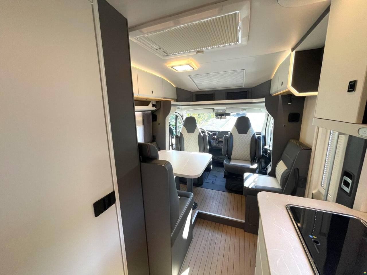 Hobby Prestige T 710 GE