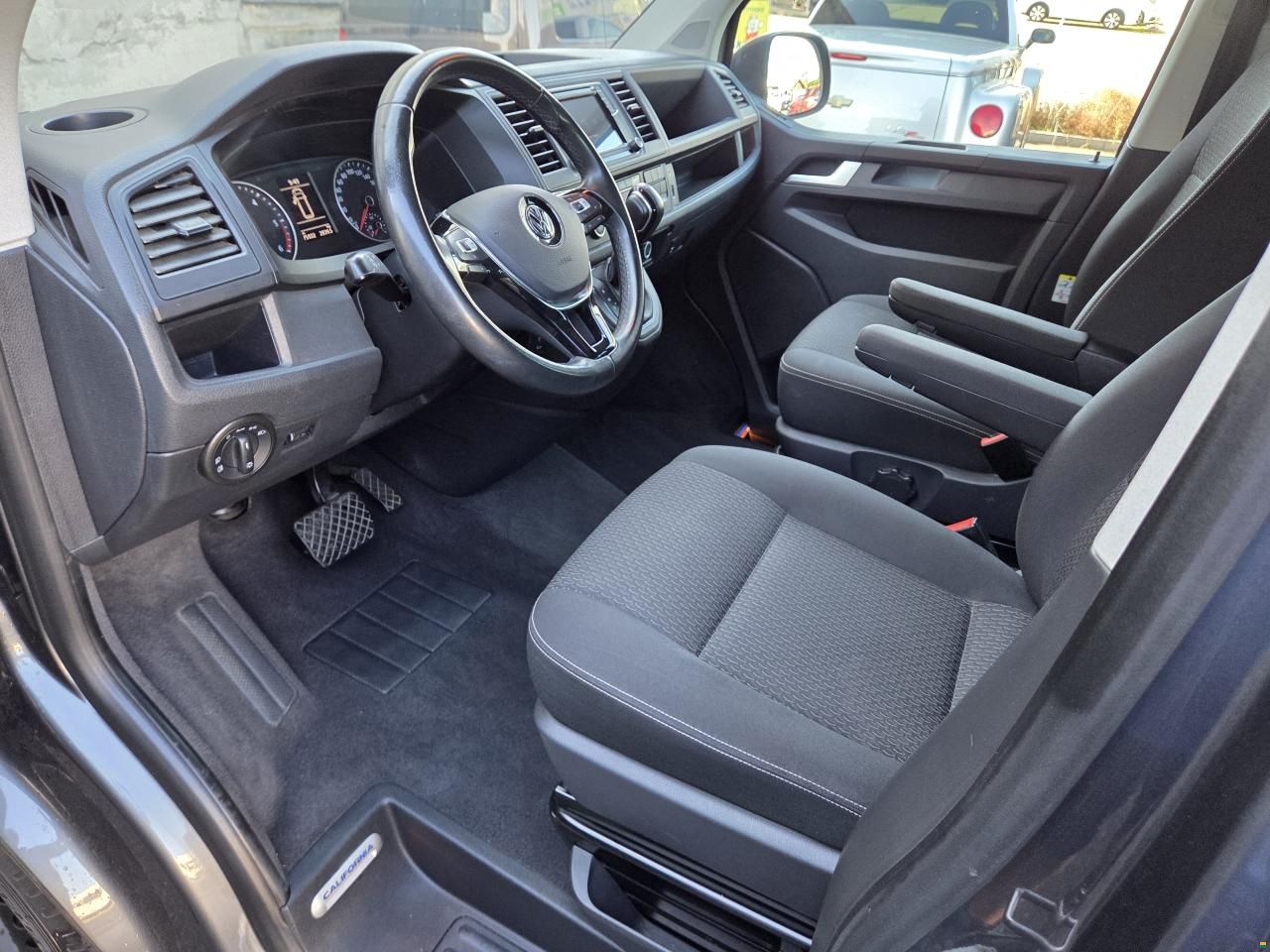 Volkswagen T6 Beach