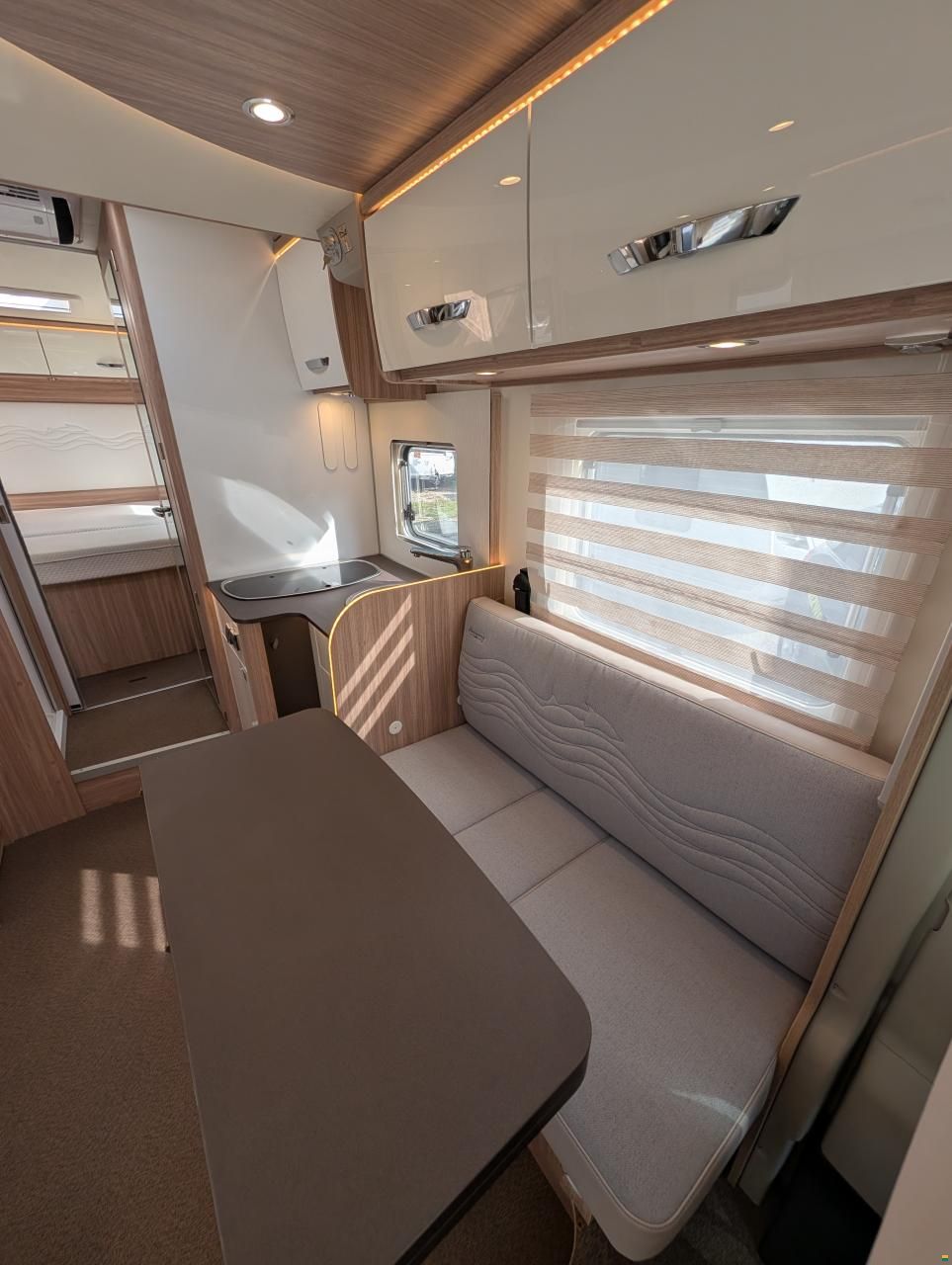 B&uuml;rstner Delfin T/IT 736 Riva Loft