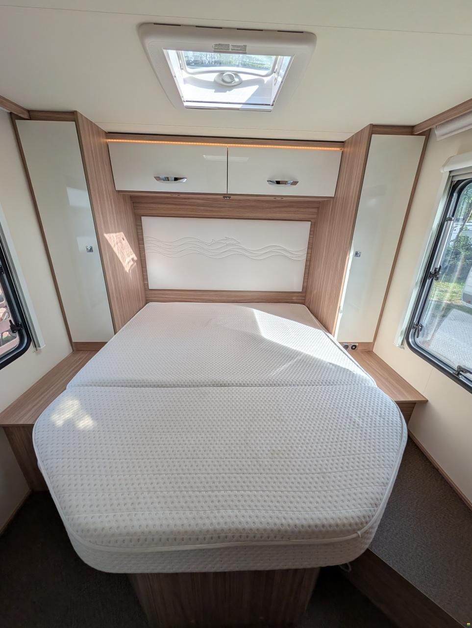B&uuml;rstner Delfin T/IT 736 Riva Loft