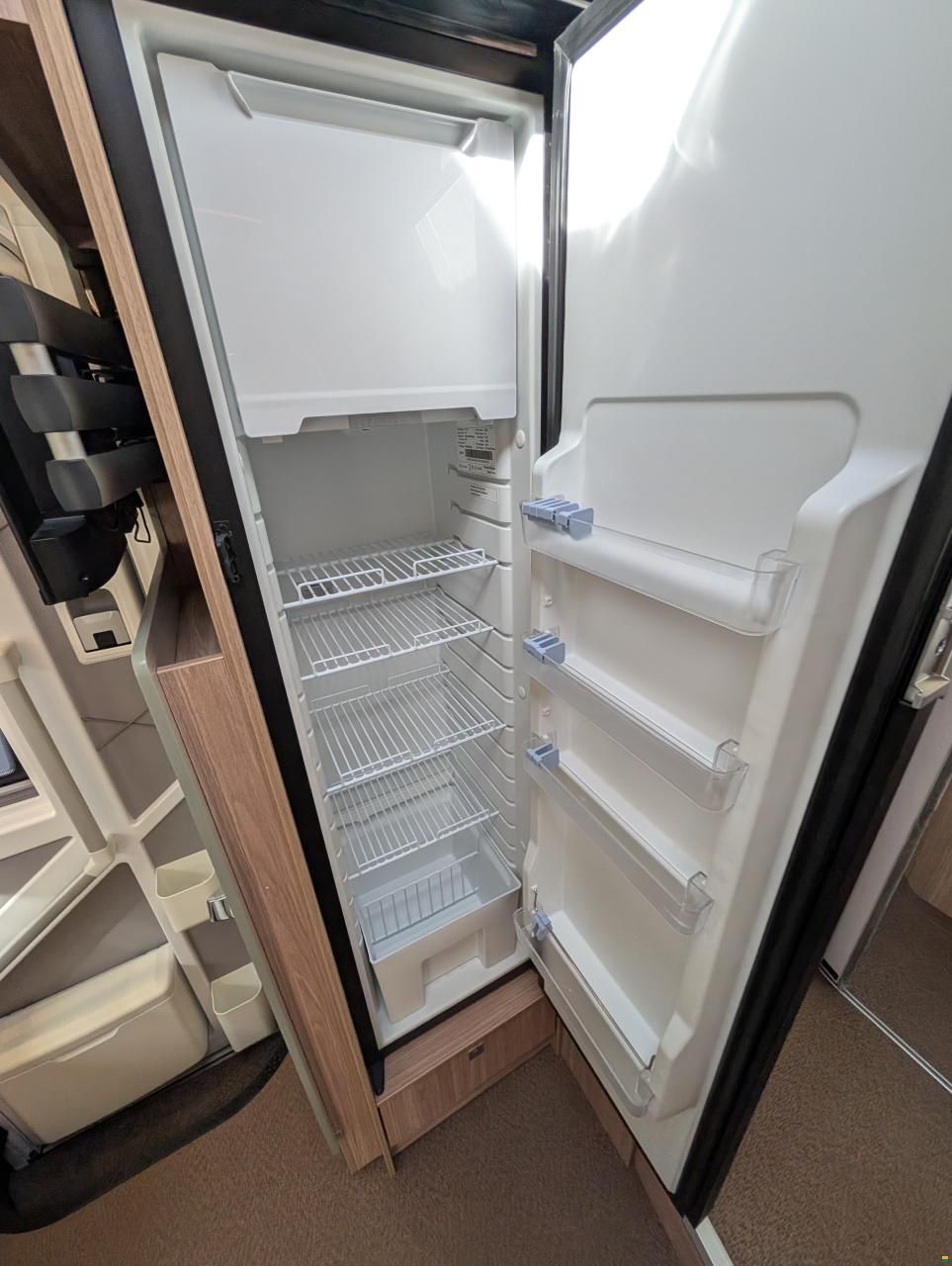 B&uuml;rstner Delfin T/IT 736 Riva Loft
