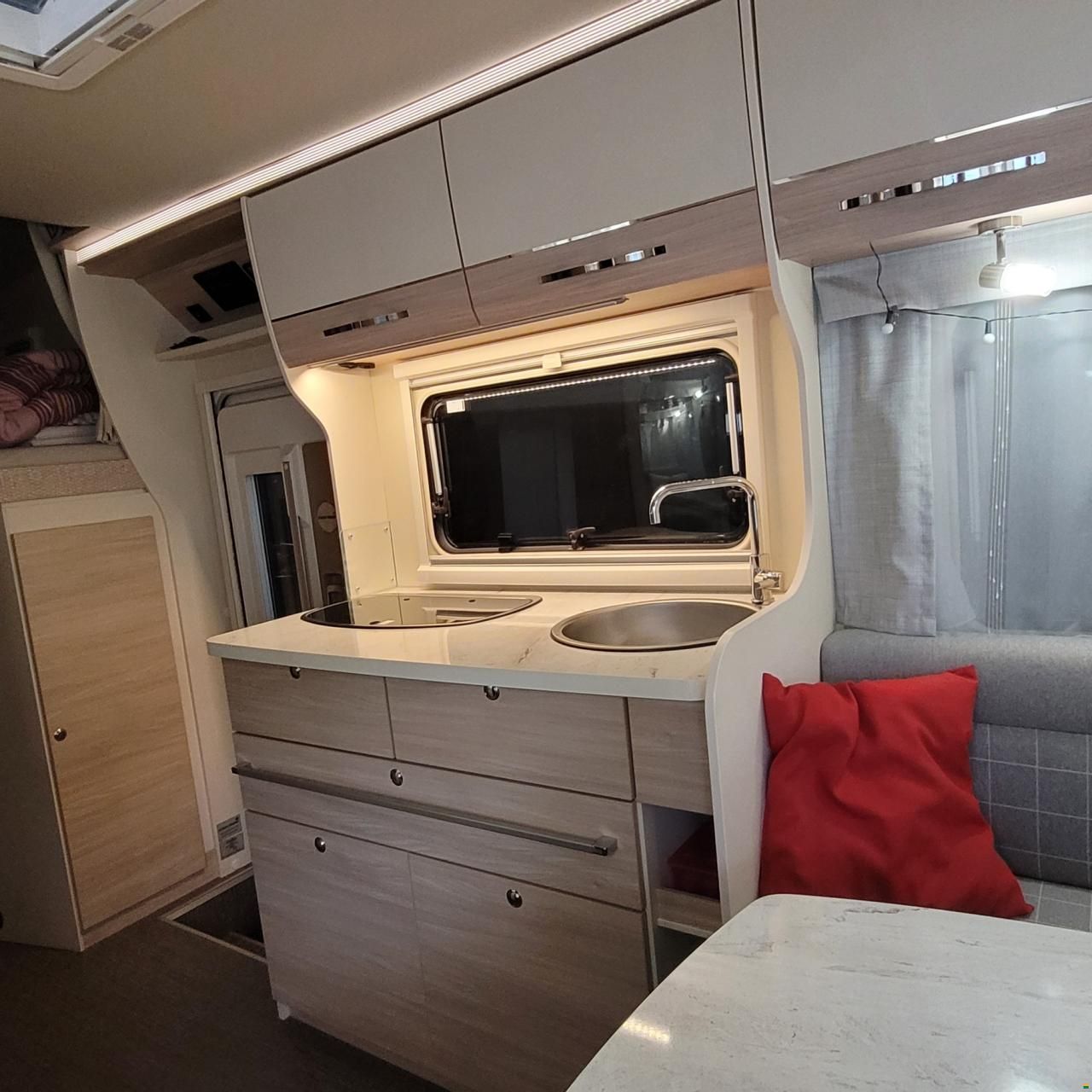 Eura Mobil Activa One 650 HS