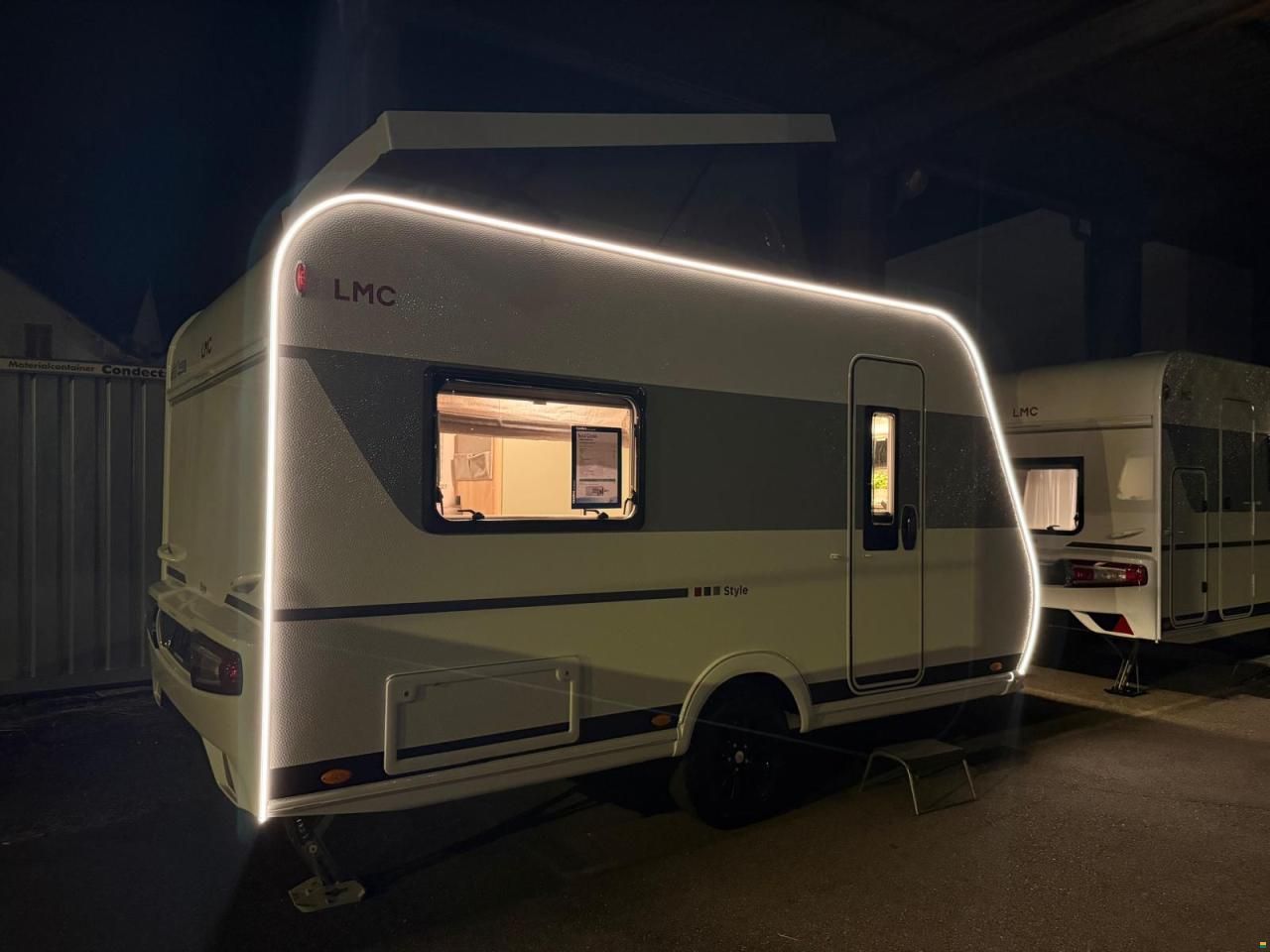 LMC Style 400 F Mod. 2027 mit Aufstelldach