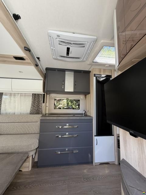 Hobby De Luxe 515 UHL