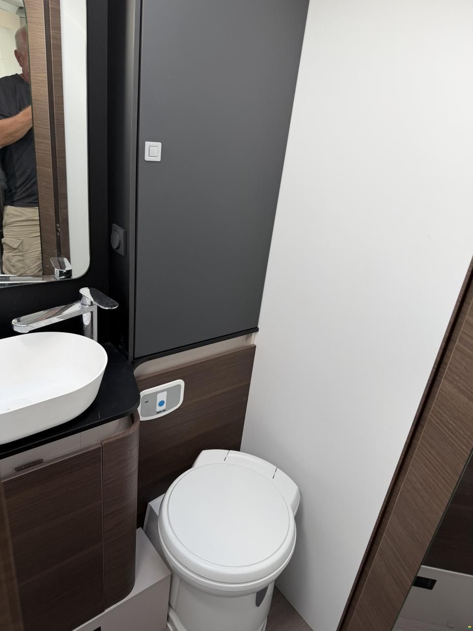 Adria CORAL SUPREME - MB 670 DL