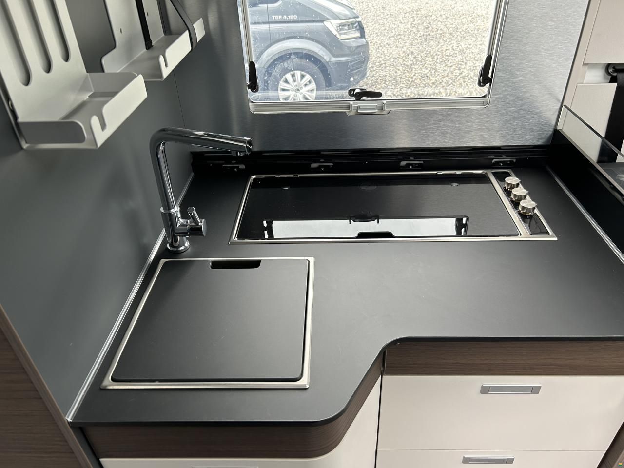 Adria CORAL SUPREME - MB 670 DL