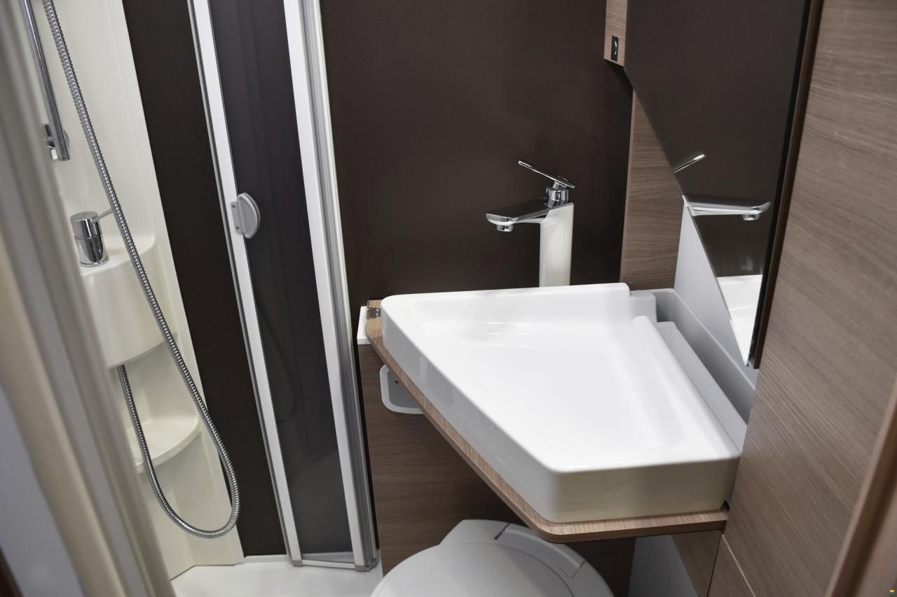 Adria COMPACT SL PLUS 2.3 MJ2 150 AUTOMAT