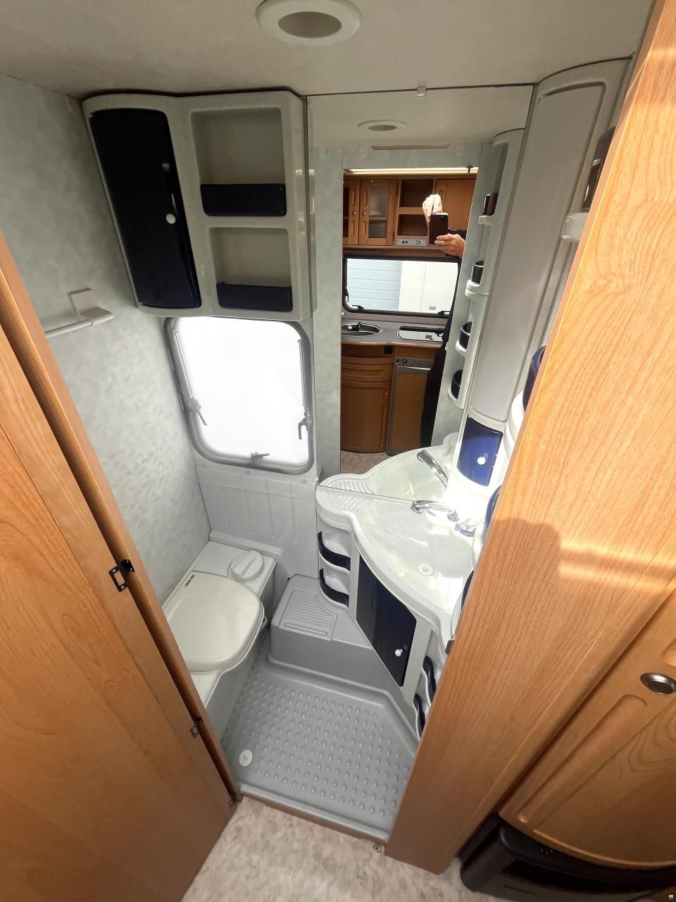 Adria Unica 502 UL mit Einzelbetten