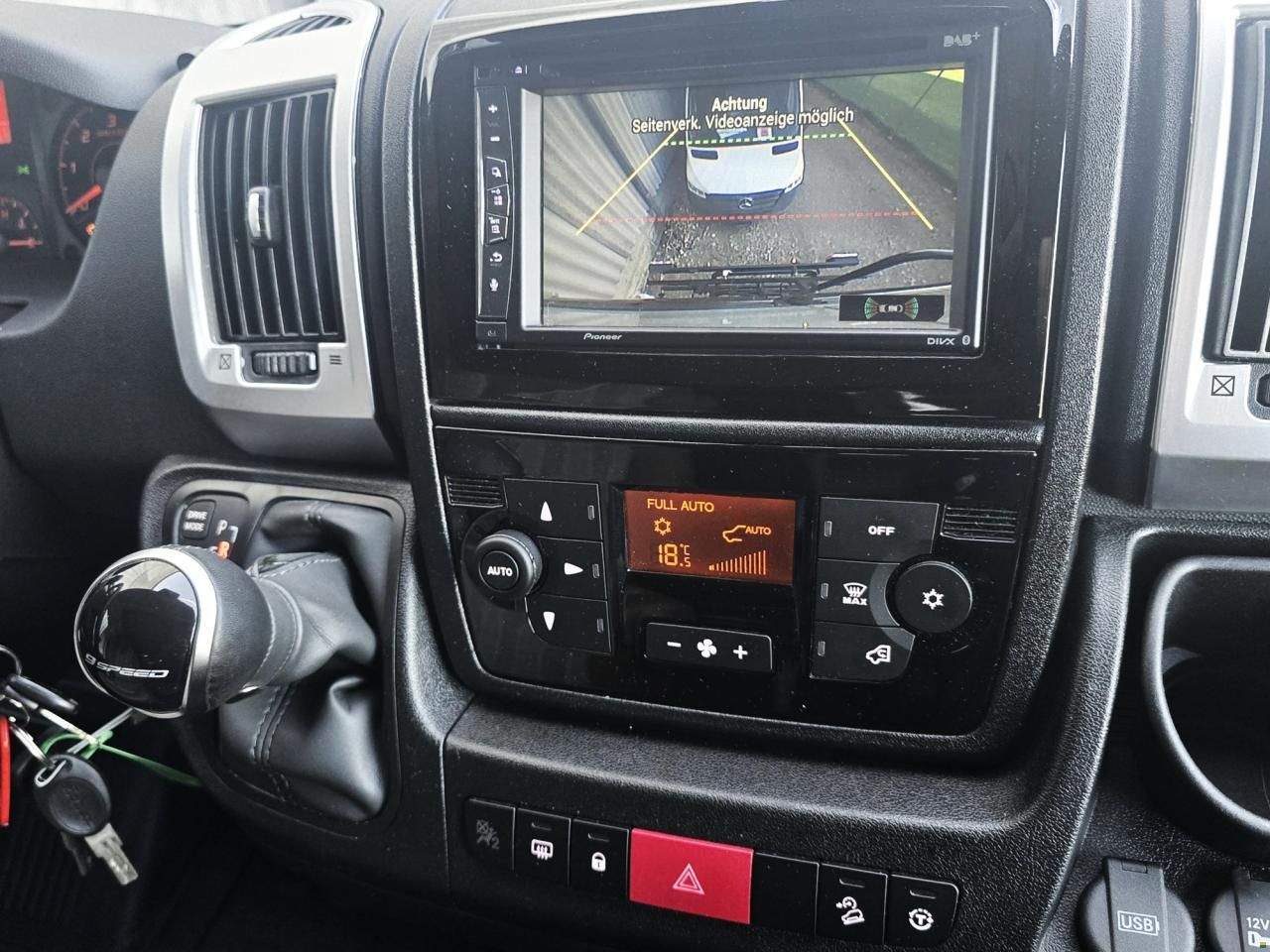Malibu CARTHAGO VAN 640 LE RB CHARMING AUTOMAT