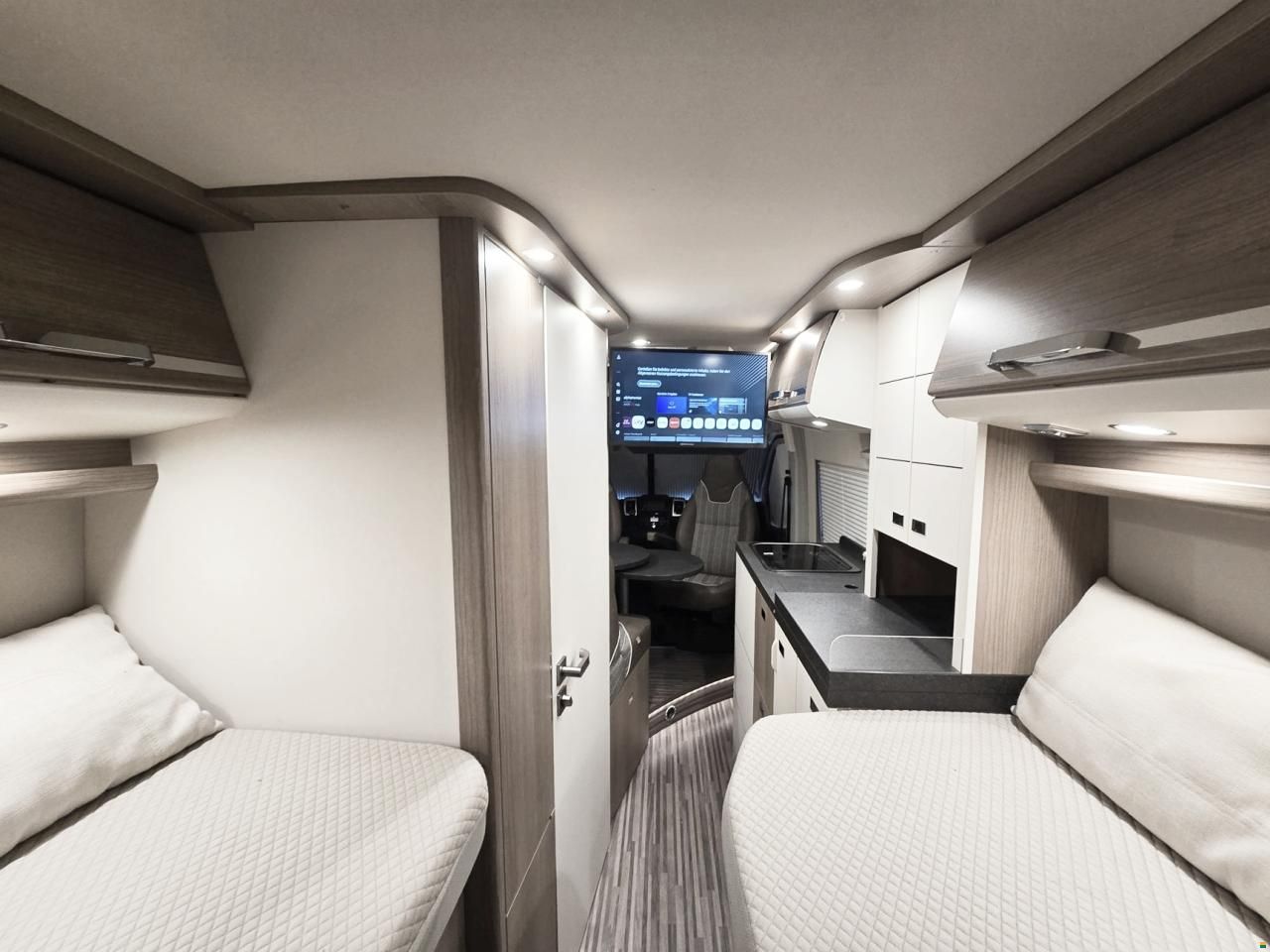 Malibu CARTHAGO VAN 640 LE RB CHARMING AUTOMAT