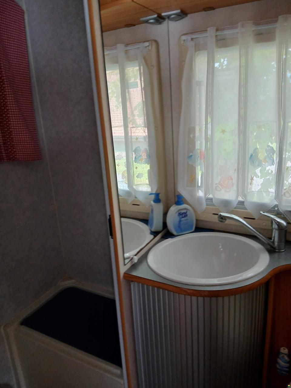 Adria CORAL 660 LS